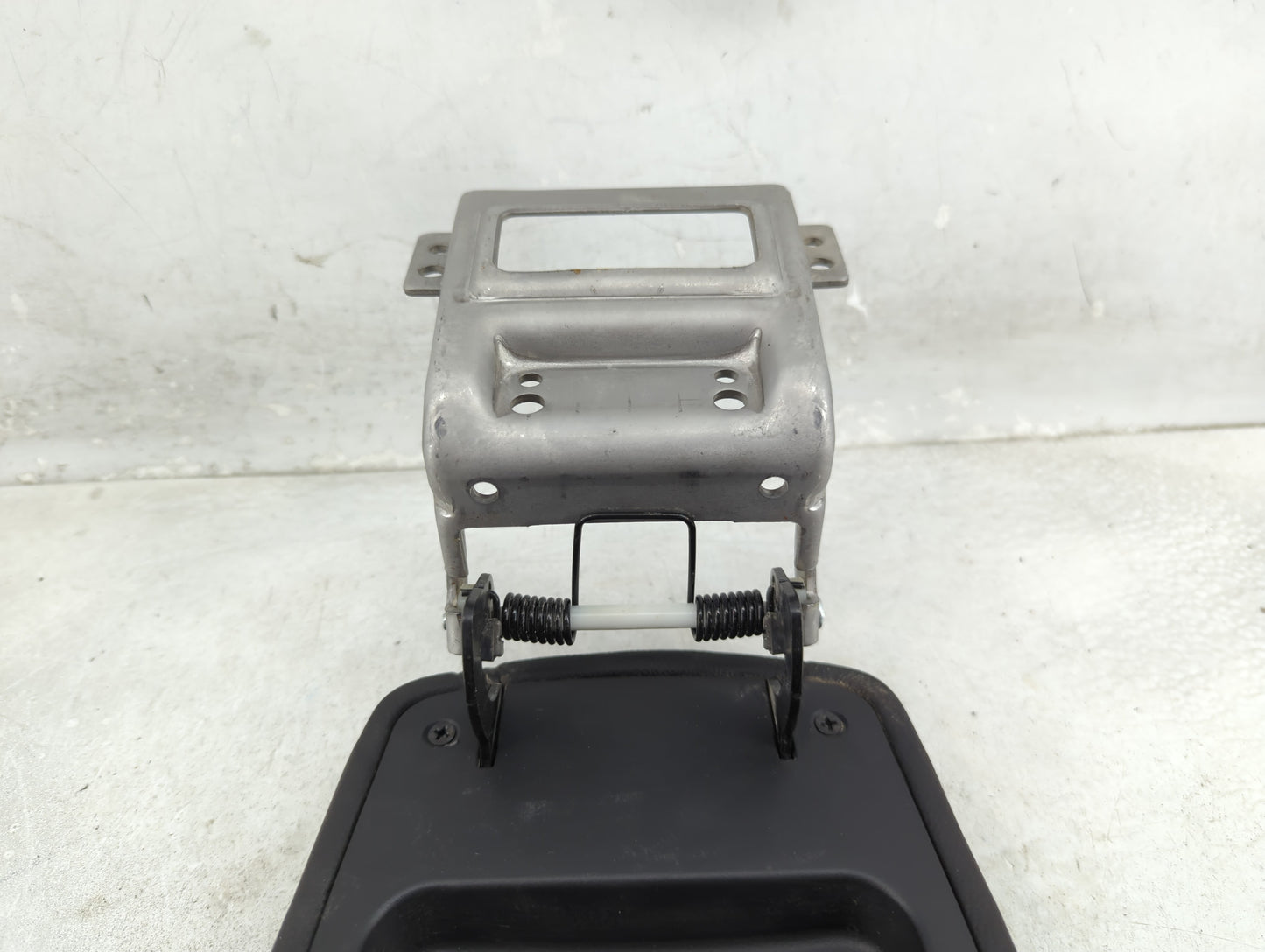2015 Kia Optima Center Console Armrest Cover Lid Fits OEM Used Auto Parts - Oemusedautoparts1.com