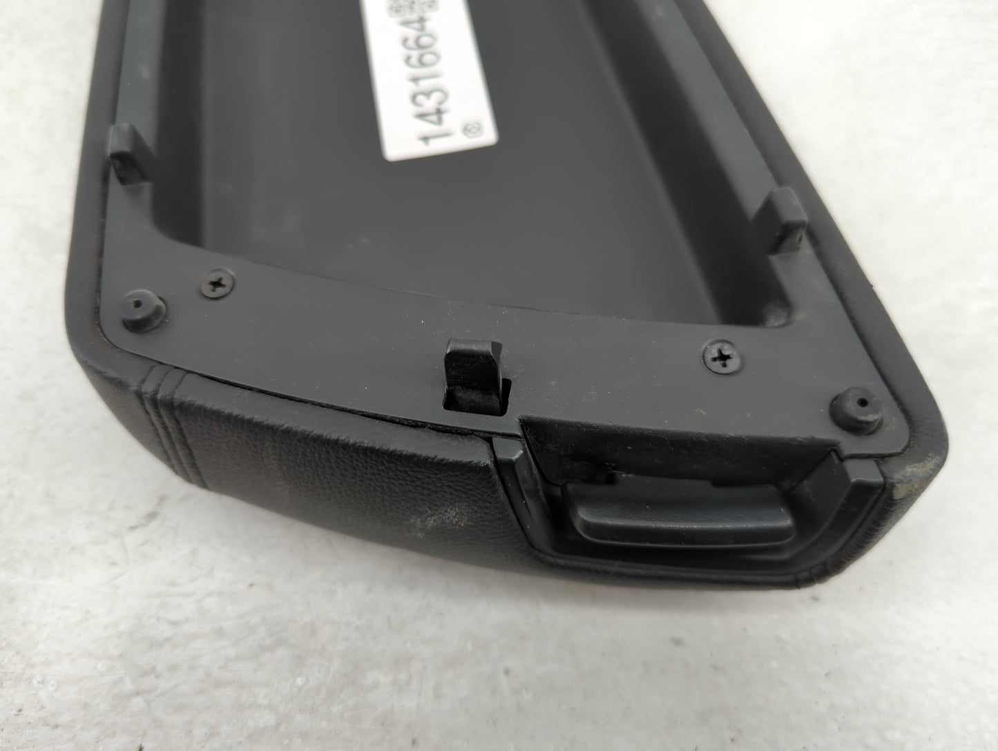 2015 Kia Optima Center Console Armrest Cover Lid Fits OEM Used Auto Parts - Oemusedautoparts1.com