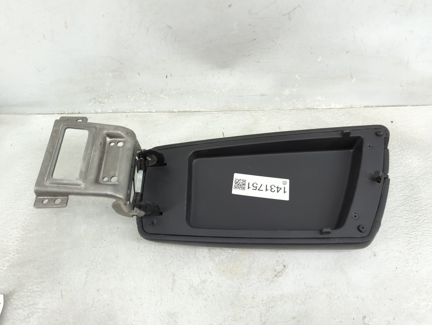 2015 Kia Optima Center Console Armrest Cover Lid Fits OEM Used Auto Parts - Oemusedautoparts1.com