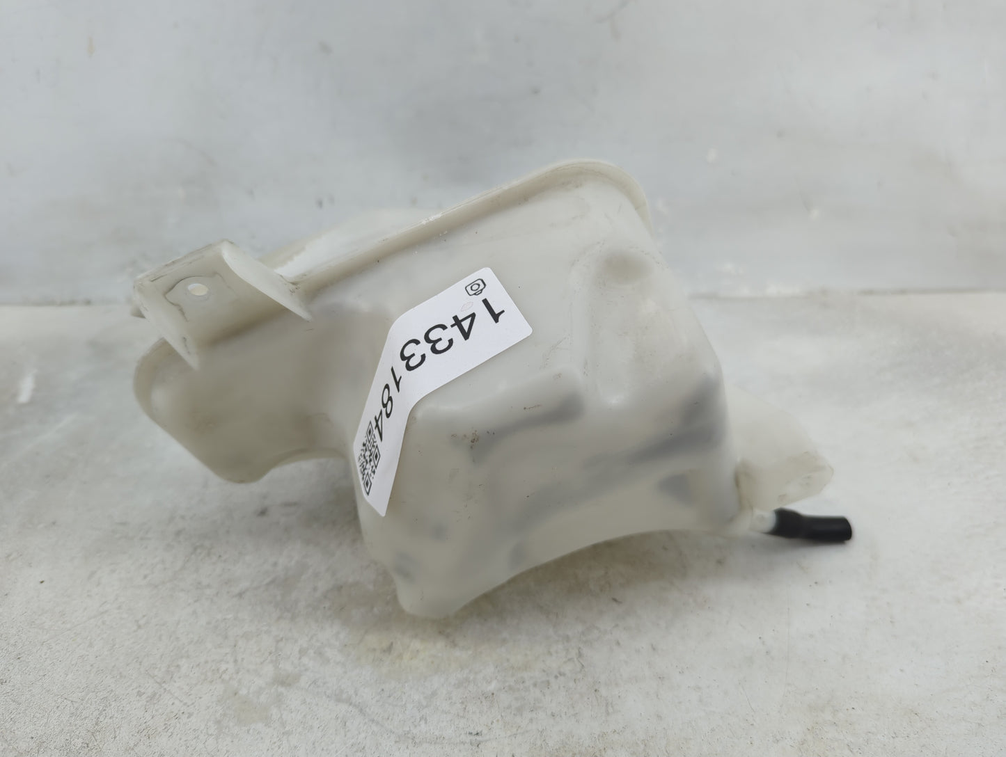 2011-2016 Kia Optima Radiator Coolant Overflow Expansion Tank Bottle 1433184 - Oemusedautoparts1.com