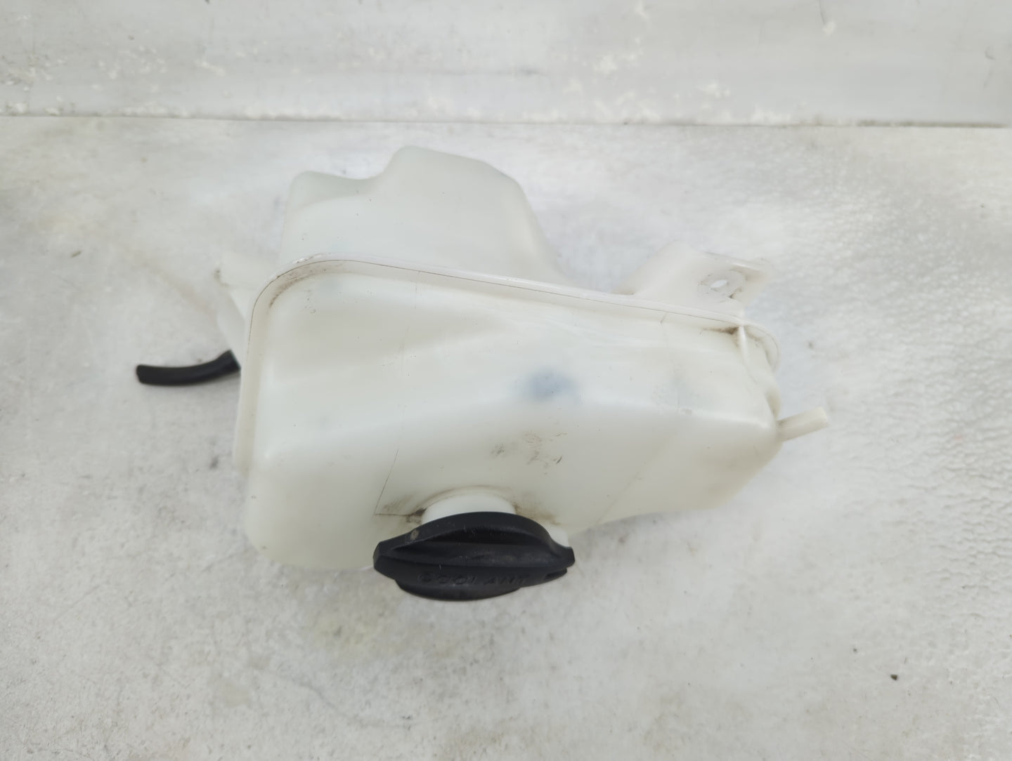 2011-2016 Kia Optima Radiator Coolant Overflow Expansion Tank Bottle 1433185 - Oemusedautoparts1.com