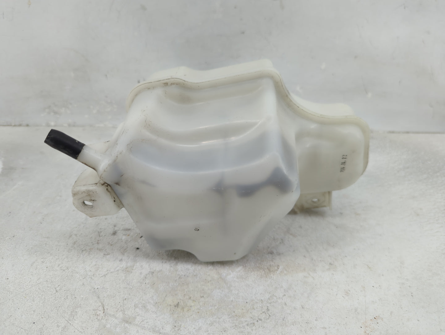 2011-2016 Kia Optima Radiator Coolant Overflow Expansion Tank Bottle 1433198 - Oemusedautoparts1.com