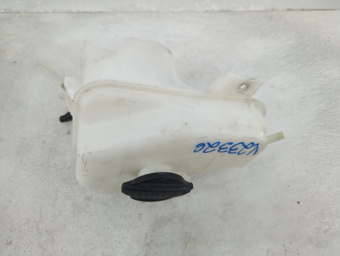 2011-2016 Kia Optima Radiator Coolant Overflow Expansion Tank Bottle - Oemusedautoparts1.com