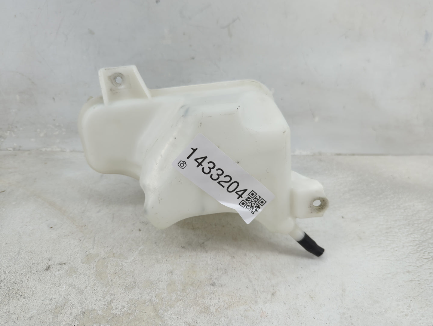 2011-2016 Kia Optima Radiator Coolant Overflow Expansion Tank Bottle - Oemusedautoparts1.com