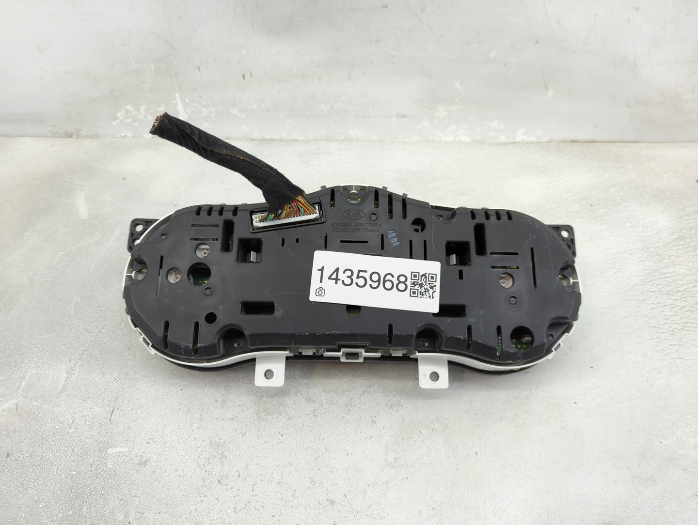 2014-2015 Kia Optima Instrument Cluster Speedometer Gauges P/N:94031-2T270 Fits Fits 2014 2015 OEM Used Auto Parts - Oemused