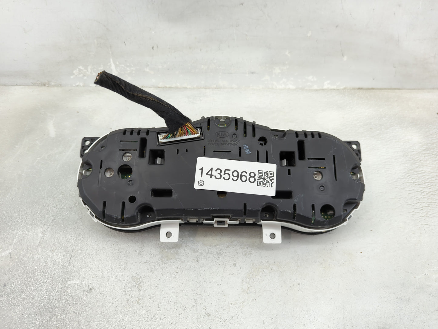 2014-2015 Kia Optima Instrument Cluster Speedometer Gauges P/N:94031-2T270 Fits Fits 2014 2015 OEM Used Auto Parts - Oemused