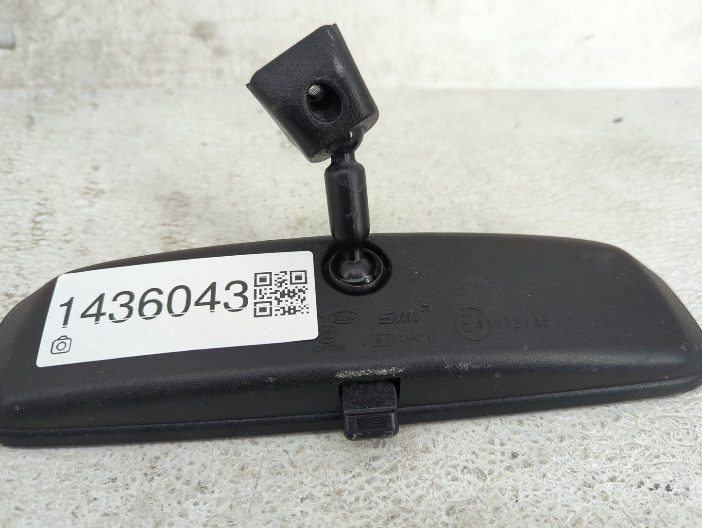 2015 Kia Optima Interior Rear View Mirror Replacement OEM P/N:E4012143 Fits OEM Used Auto Parts - Oemusedautoparts1.com