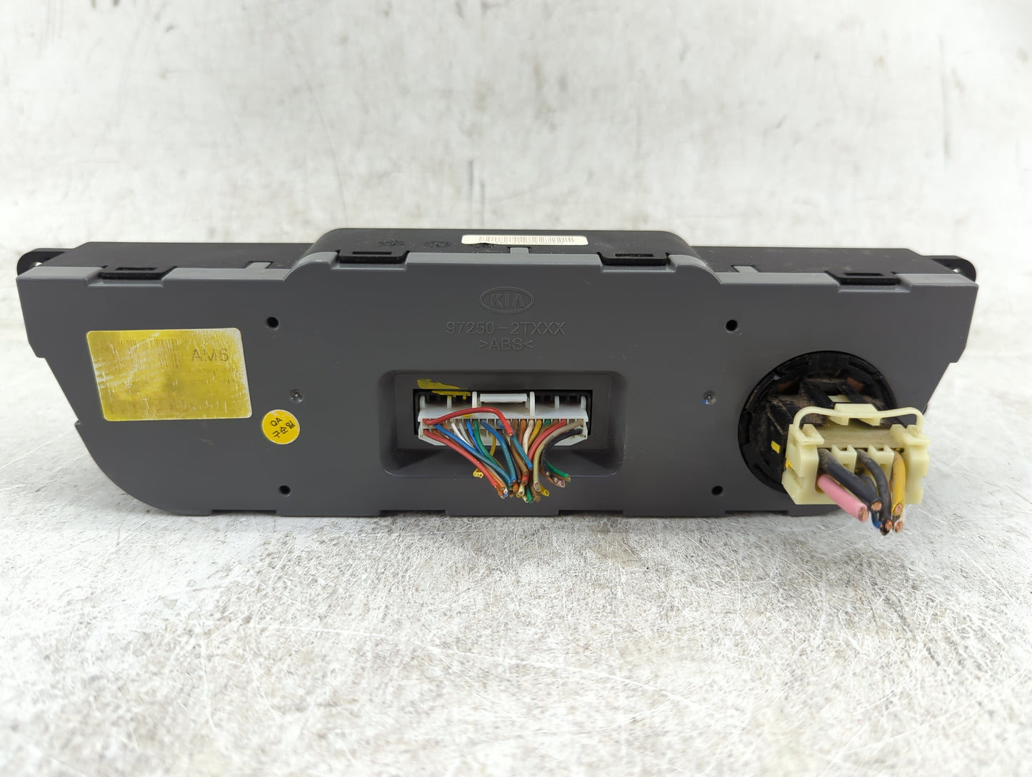 2015 Kia Optima Climate Control Module Temperature AC/Heater Replacement P/N:97250-2TXXX Fits OEM Used Auto Parts - Oemuseda
