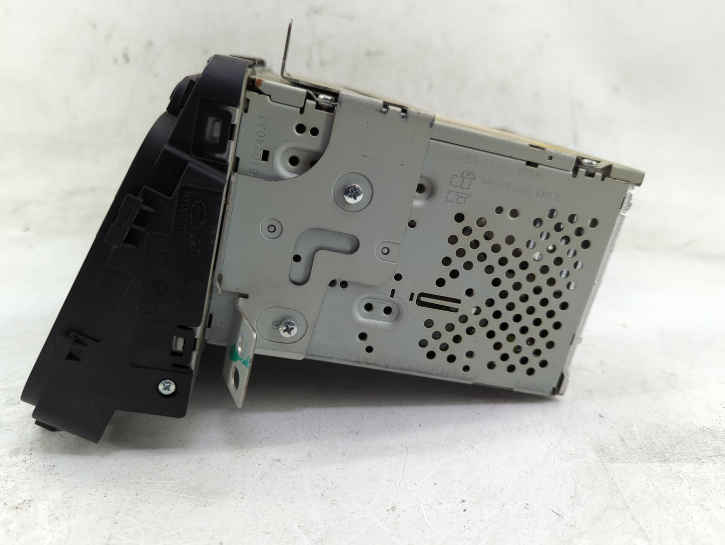 2015 Kia Optima Radio AM FM Cd Player Receiver Replacement P/N:96170-2TBA0CA AM-FA0TKAN,8V Fits OEM Used Auto Parts - Oemuse