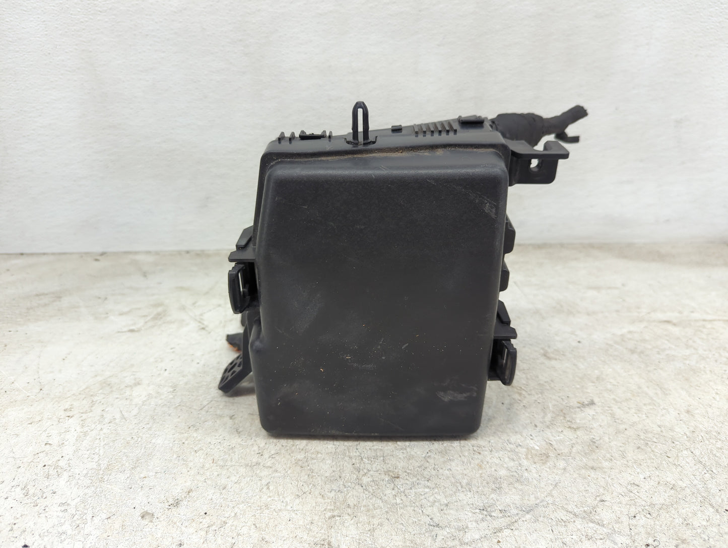 2014-2015 Kia Optima Fusebox Fuse Box Panel Relay Module P/N:18790-01315 912592T010, 1504060437 Fits Fits 2014 2015 OEM Used
