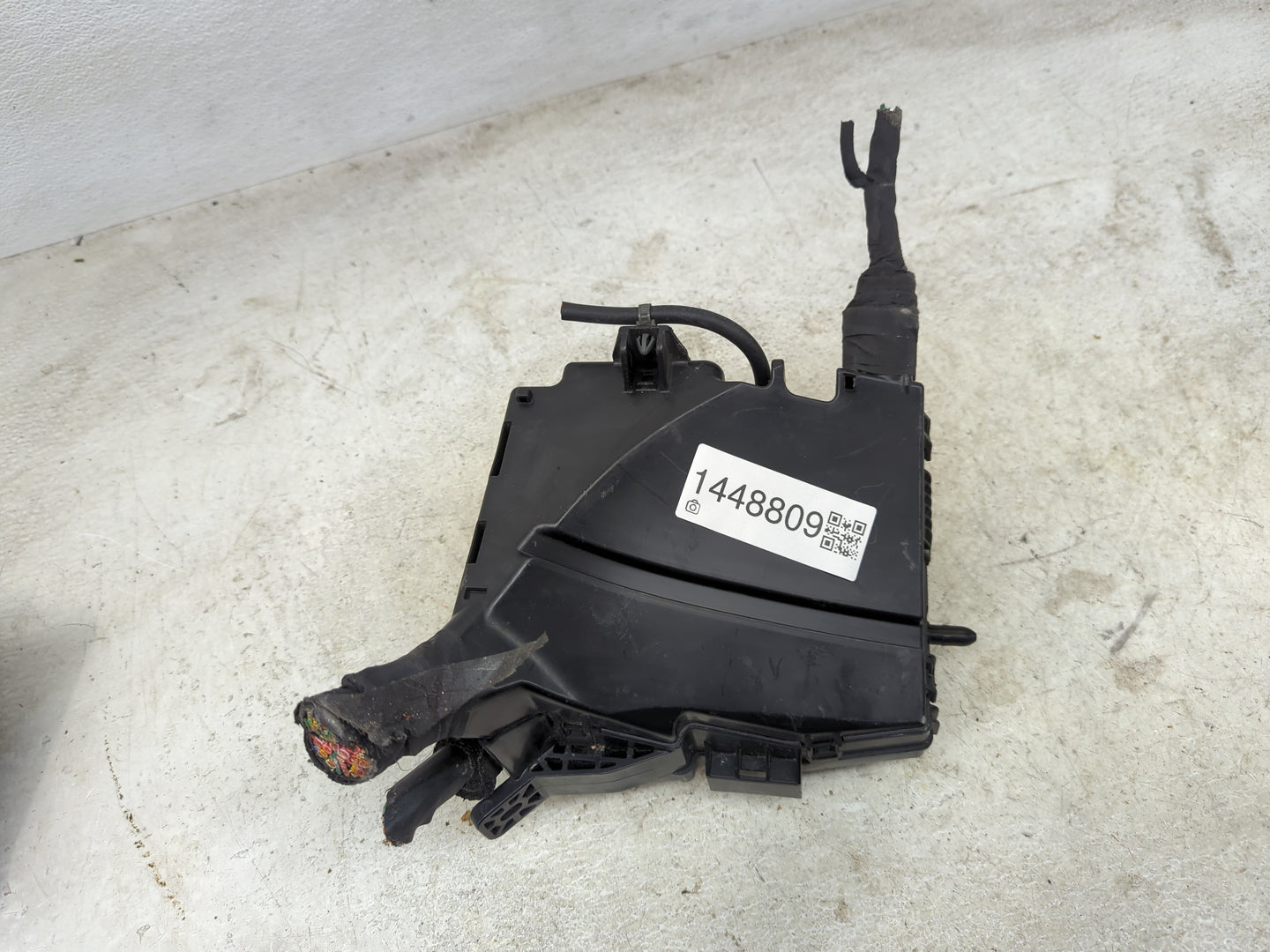 2014-2015 Kia Optima Fusebox Fuse Box Panel Relay Module P/N:18790-01315 912592T010, 1504060437 Fits Fits 2014 2015 OEM Used
