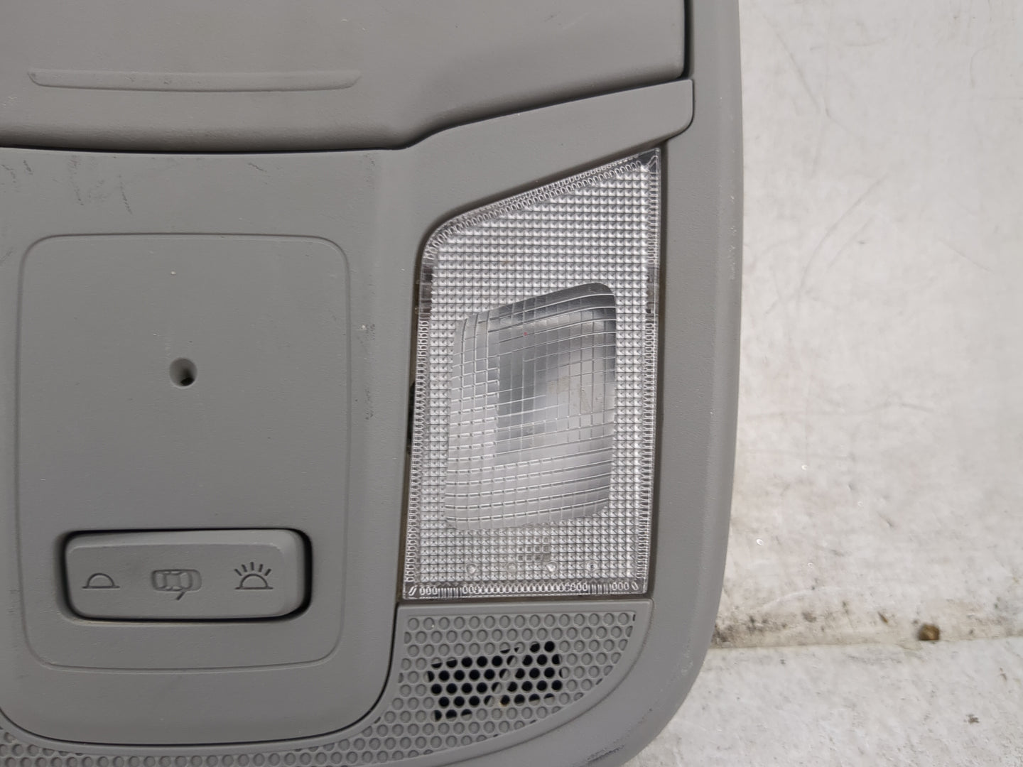 2015 Kia Optima Overhead Roof Console 1454682 - Oemusedautoparts1.com