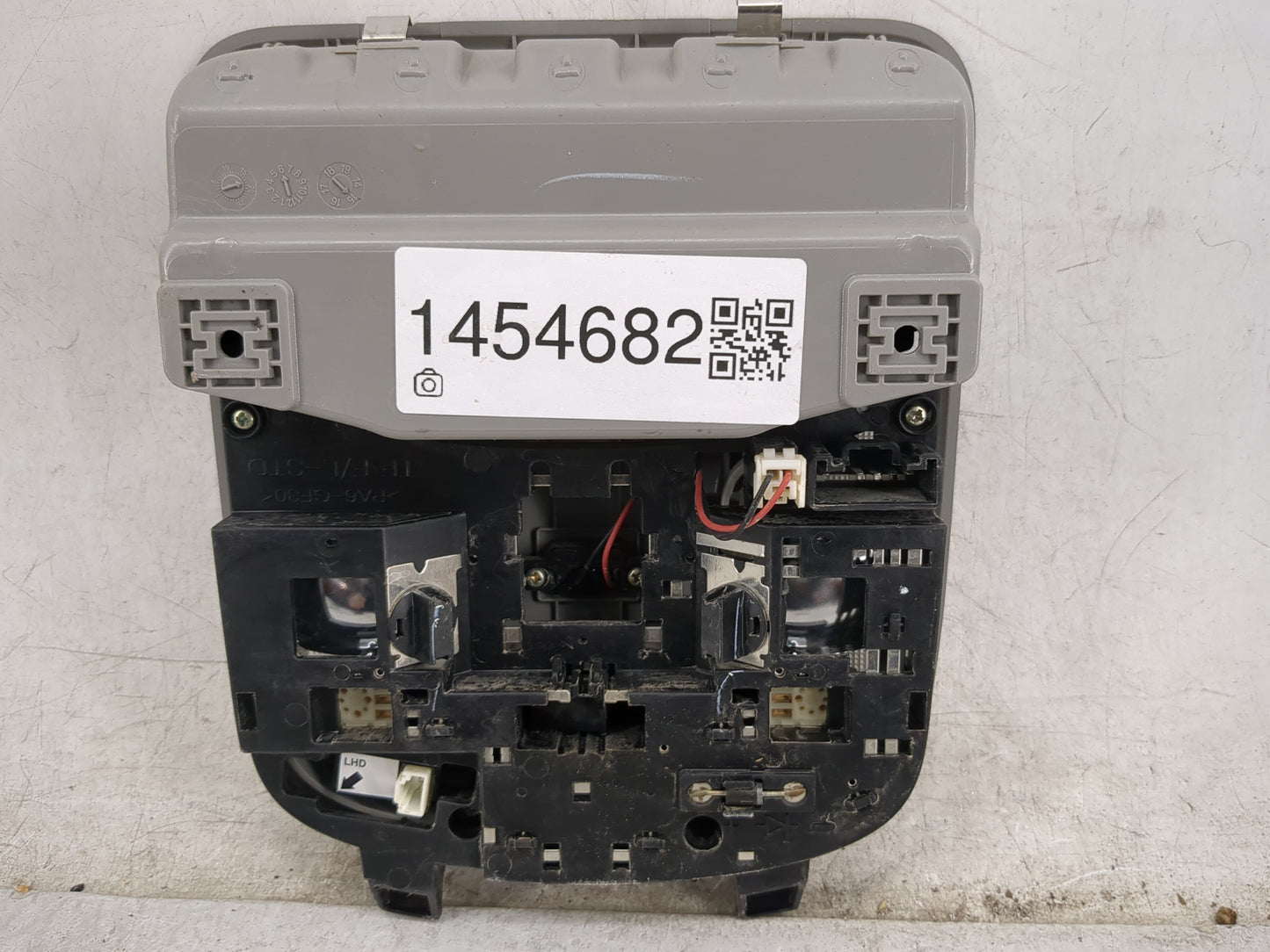 2015 Kia Optima Overhead Roof Console 1454682 - Oemusedautoparts1.com