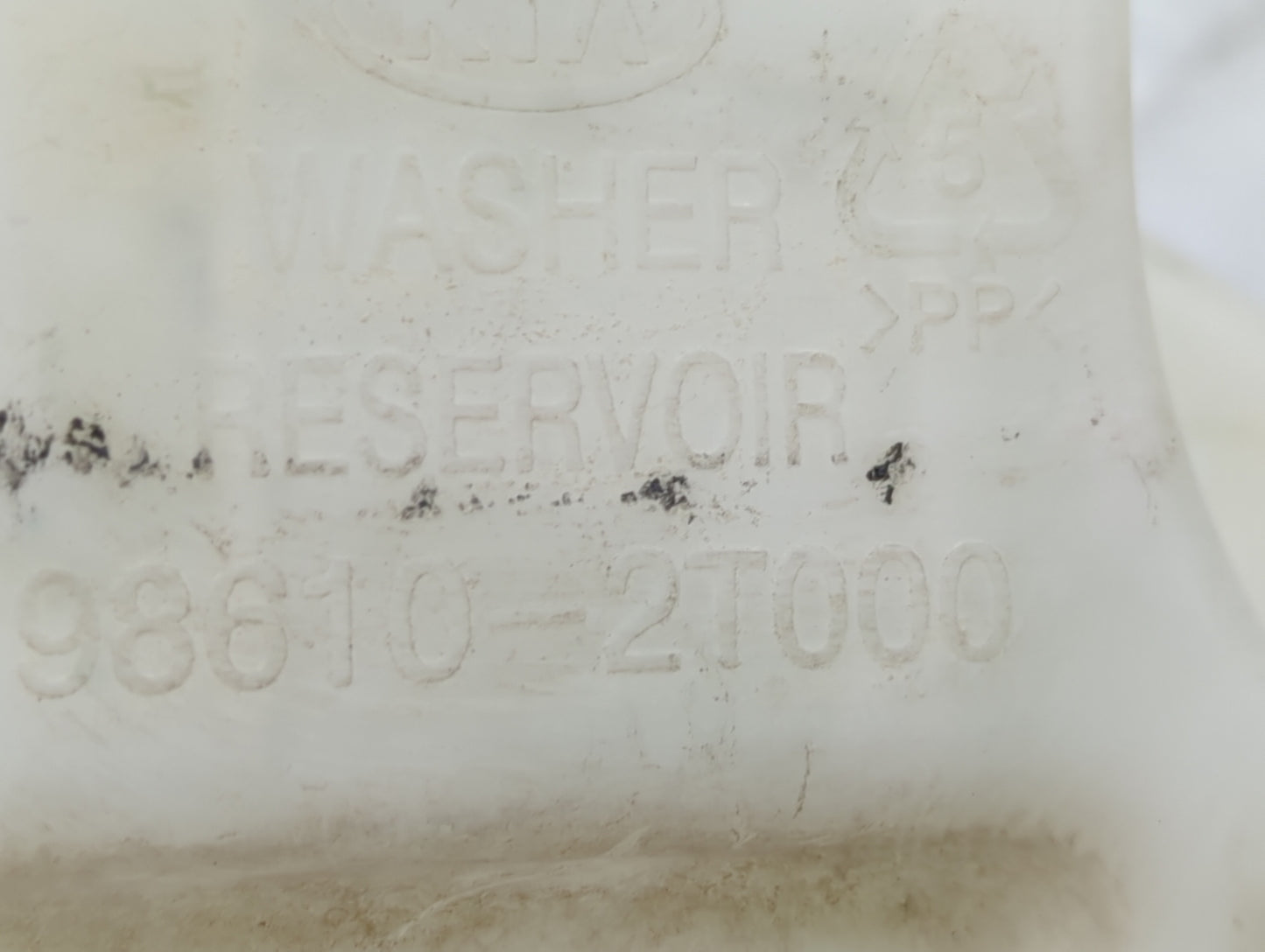 2011-2015 Kia Optima Windshield Washer Fluid Reservoir Bottle Oem 1459344 - Oemusedautoparts1.com