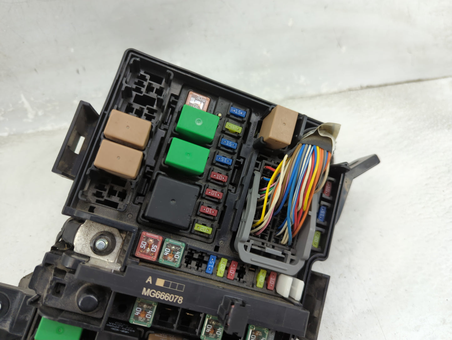 2014-2015 Kia Optima Fusebox Fuse Box Panel Relay Module P/N:91955-2T871QQK MG666078 Fits Fits 2014 2015 OEM Used Auto Parts
