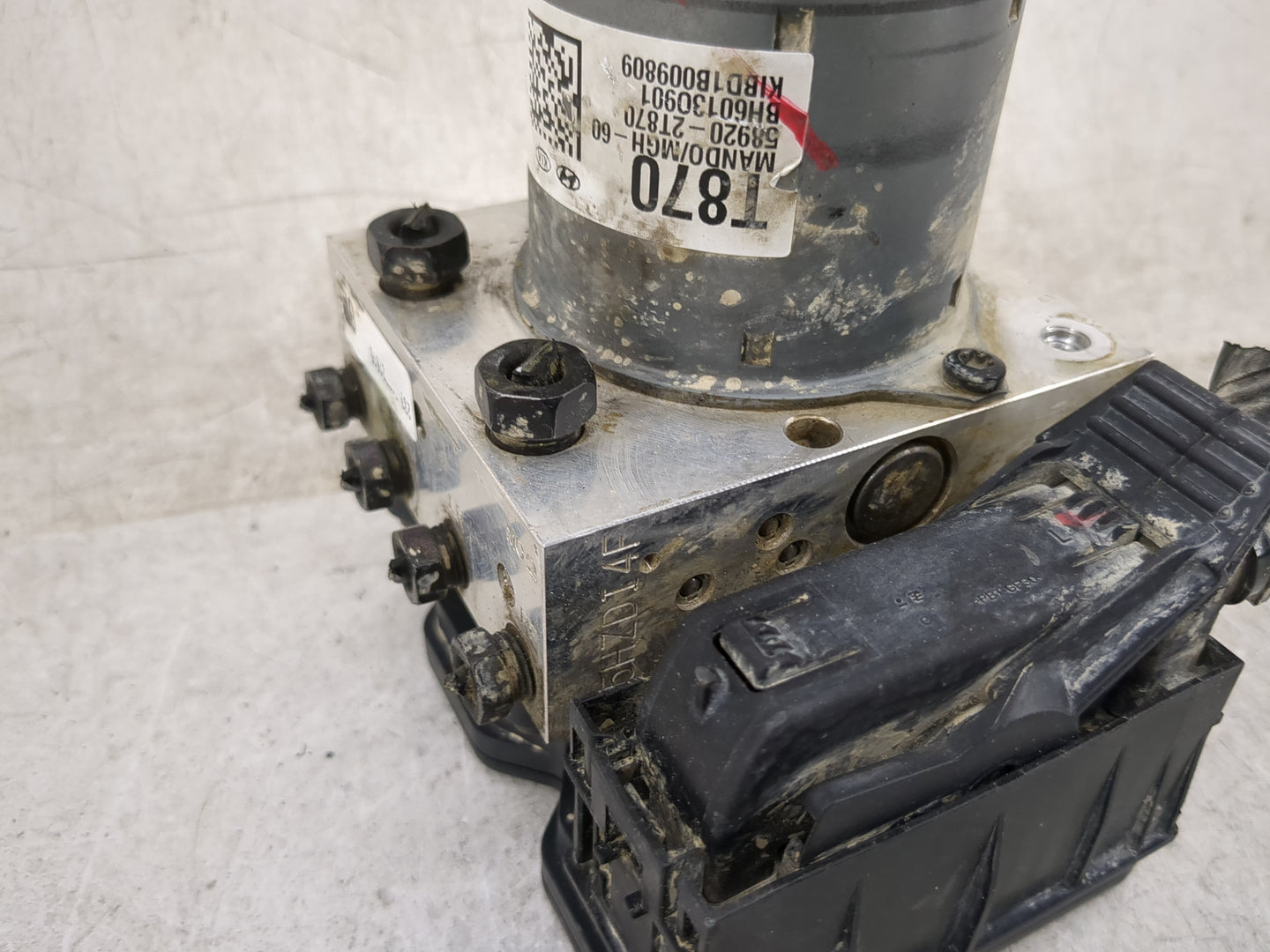2014-2015 Kia Optima ABS Pump Control Module Replacement P/N:58920-2T870 Fits Fits 2014 2015 OEM Used Auto Parts - Oemusedau