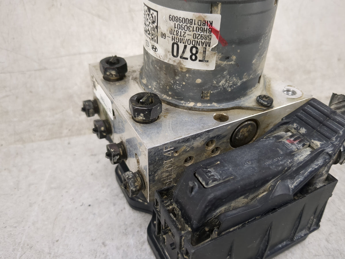 2014-2015 Kia Optima Anti-Lock Brake ABS Pump Module Actuator OEM P/N:58920-2T870 Fits Fits 2014 2015 OEM Used Auto Parts - 