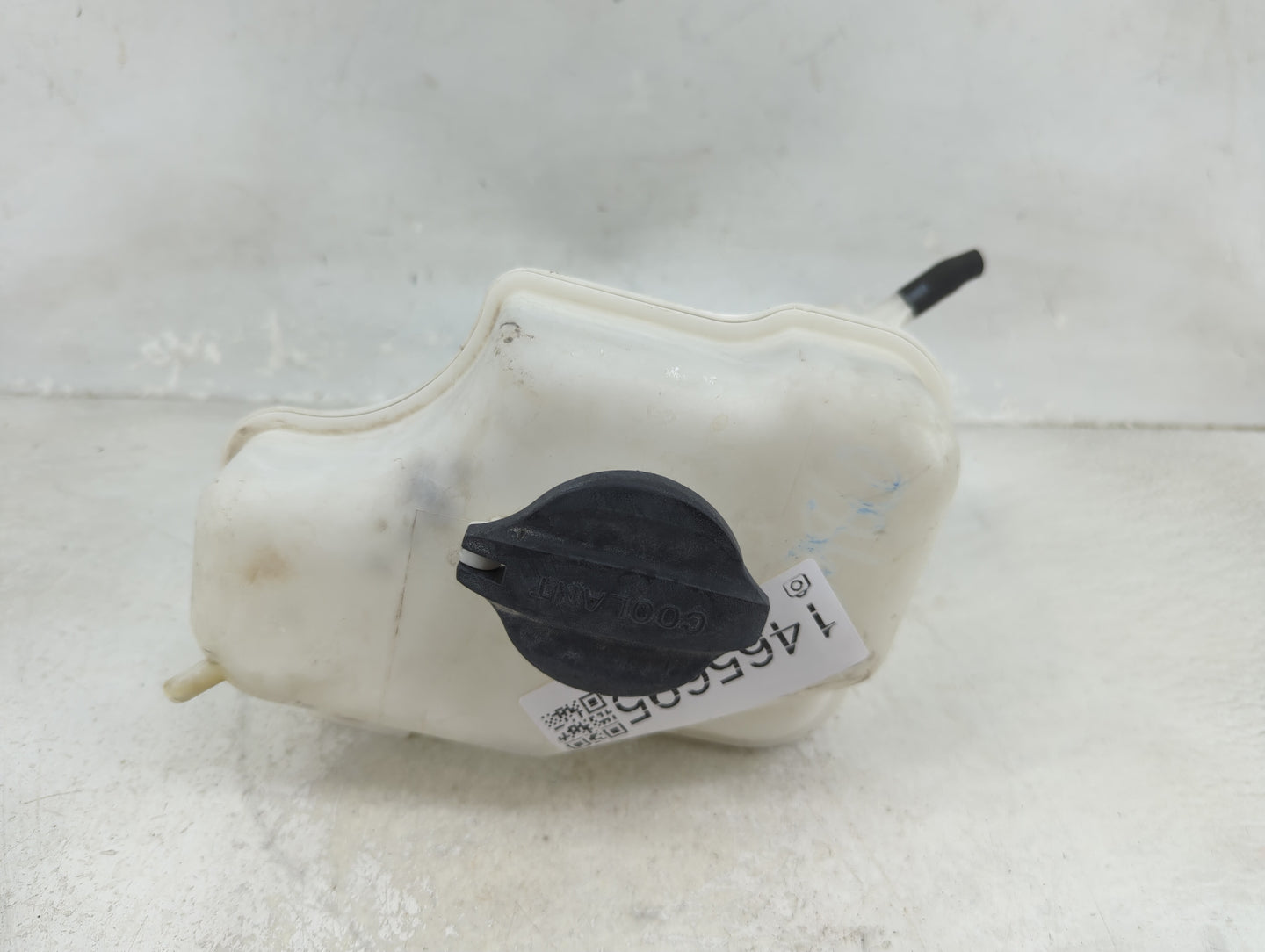 2011-2015 Kia Optima Windshield Washer Fluid Reservoir Bottle Oem 1465695 - Oemusedautoparts1.com