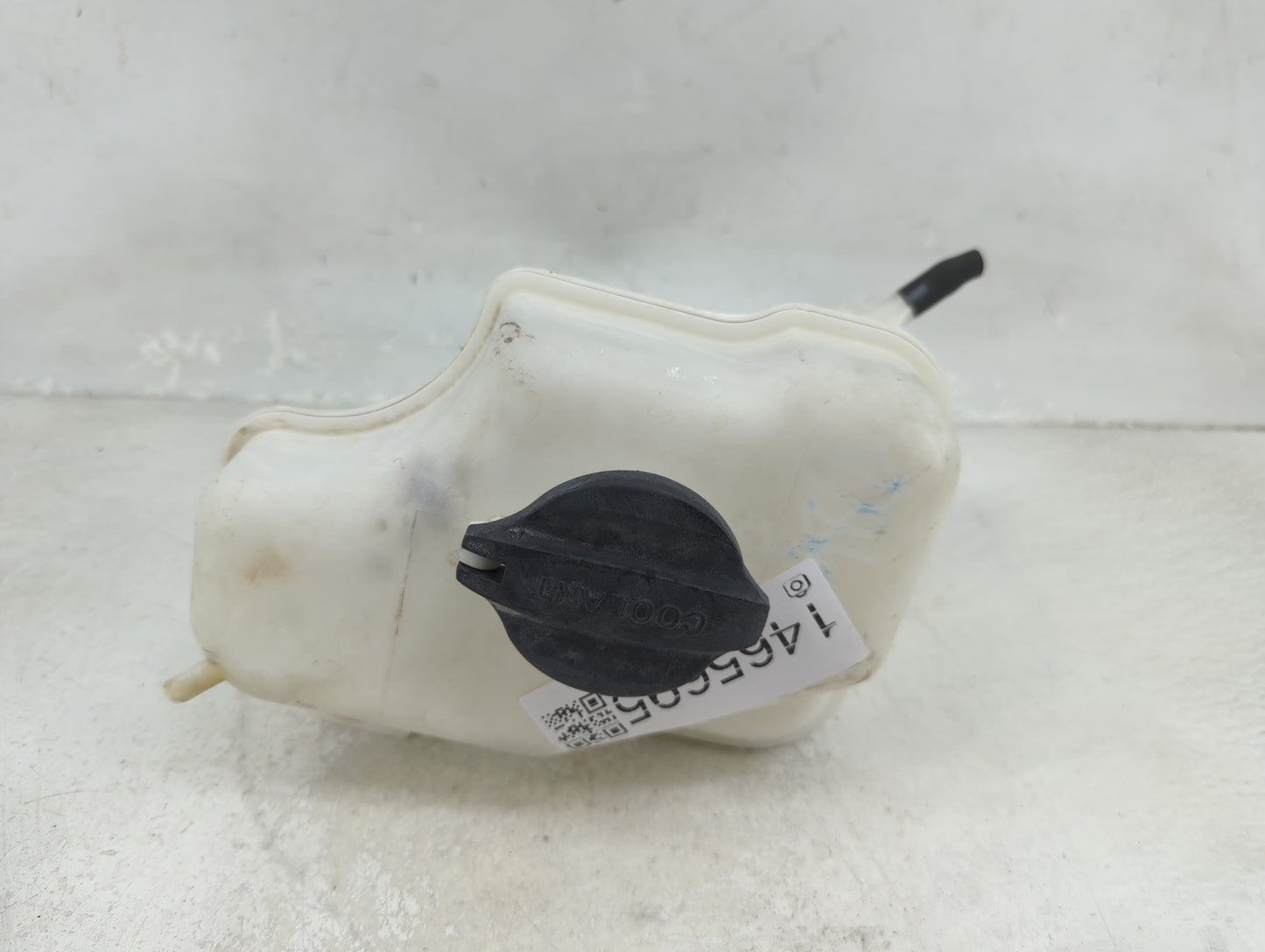 2011-2015 Kia Optima Windshield Washer Fluid Reservoir Bottle Oem 1465695 - Oemusedautoparts1.com