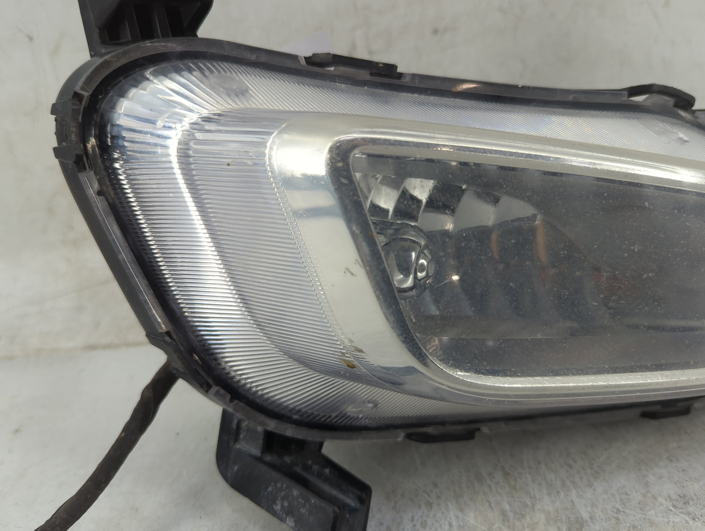 2014-2015 Kia Optima Passenger Right Oem Fog Light Lamp Black - Oemusedautoparts1.com