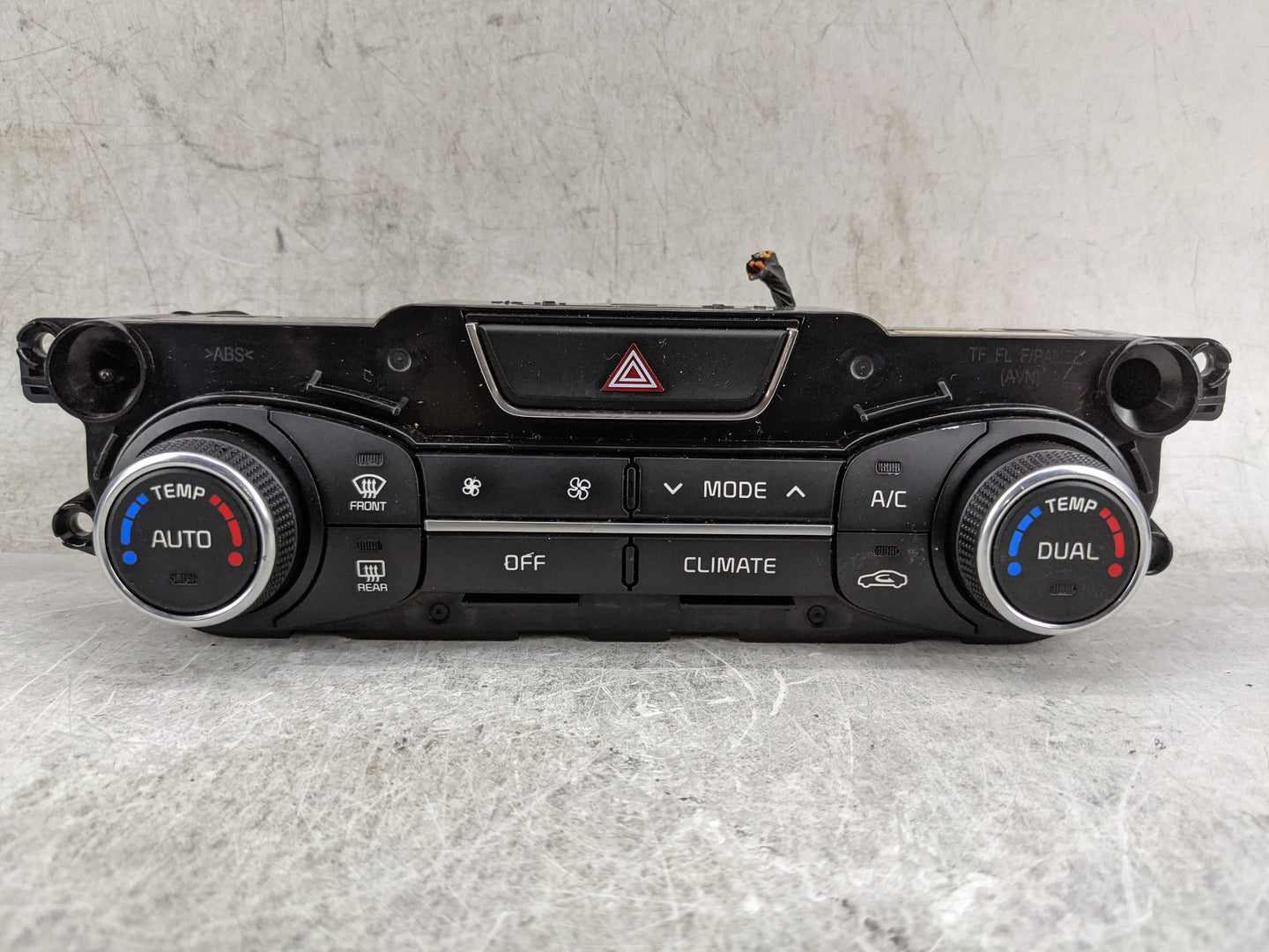 2014-2015 Kia Optima Climate Control Module Temperature AC/Heater Replacement P/N:97250-2TQN0CA Fits Fits 2014 2015 OEM Used