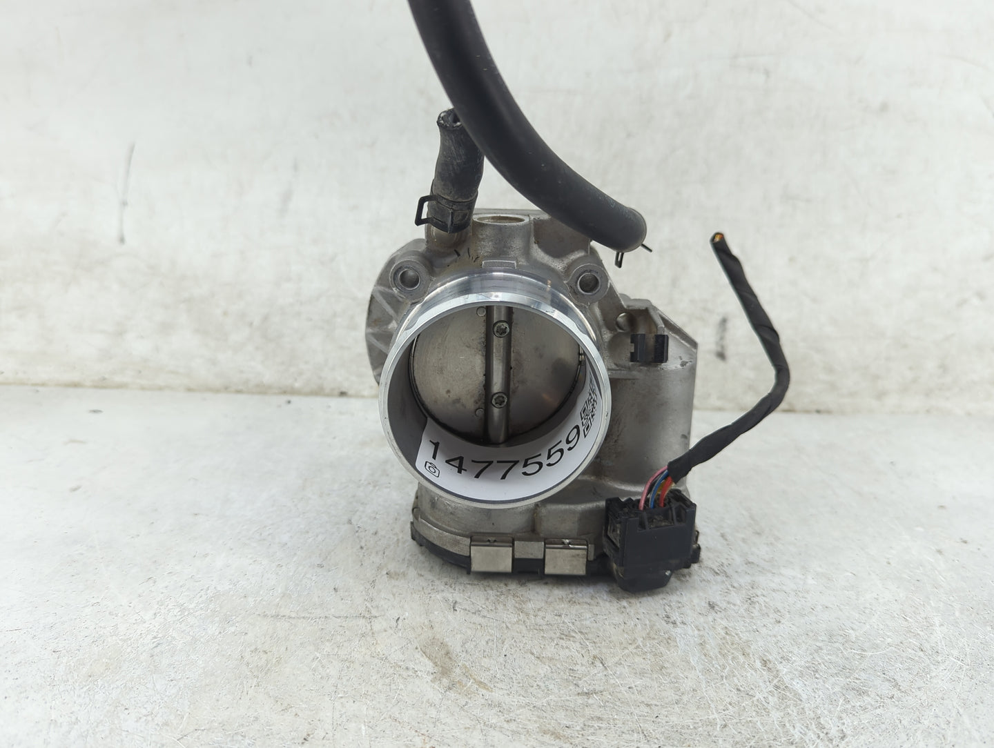 2011-2015 Kia Optima Throttle Body P/N:35100-2G700 Fits Fits 2011 2012 2013 2014 2015 2016 OEM Used Auto Parts - Oemusedauto