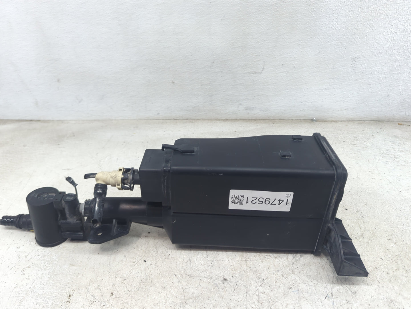 2015 Kia Optima Fuel Vapor Charcoal Canister 1479521 - Oemusedautoparts1.com