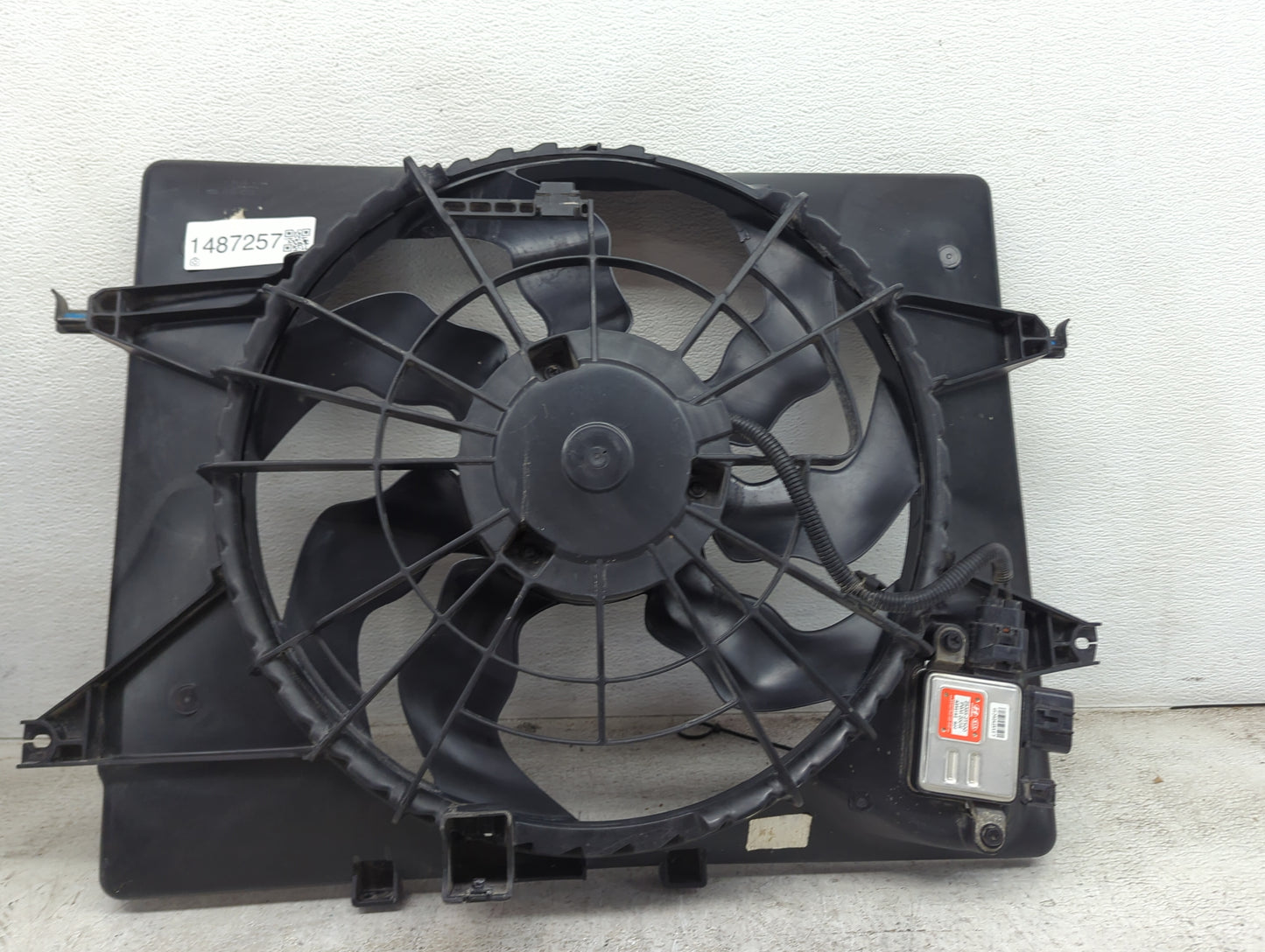 2014-2015 Kia Optima Electric Radiator Cooling Fan Motor Assembly Fits Fits 2014 2015 OEM Used Auto Parts - Oemusedautoparts