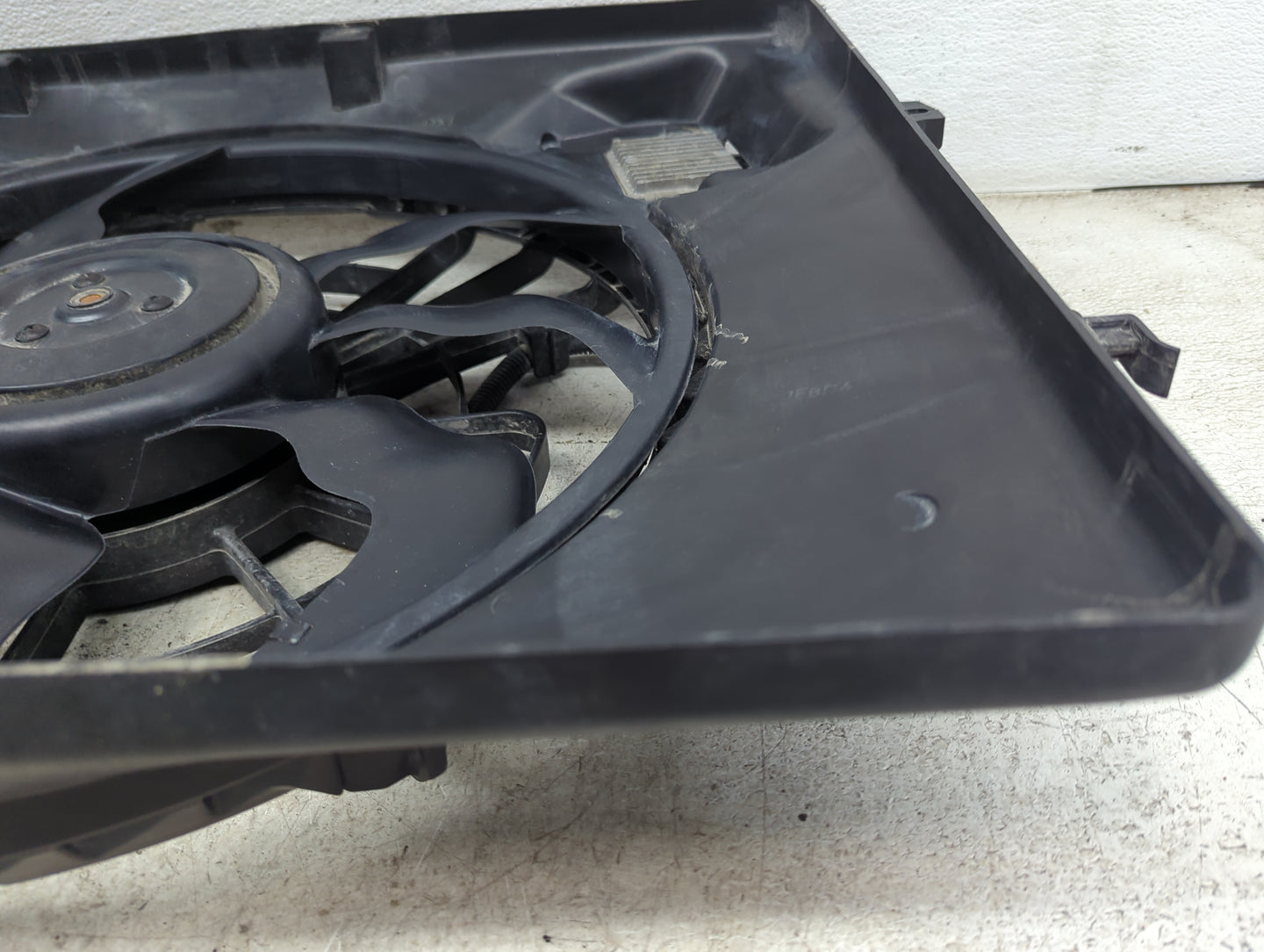 2014-2015 Kia Optima Electric Radiator Cooling Fan Motor Assembly Fits Fits 2014 2015 OEM Used Auto Parts - Oemusedautoparts