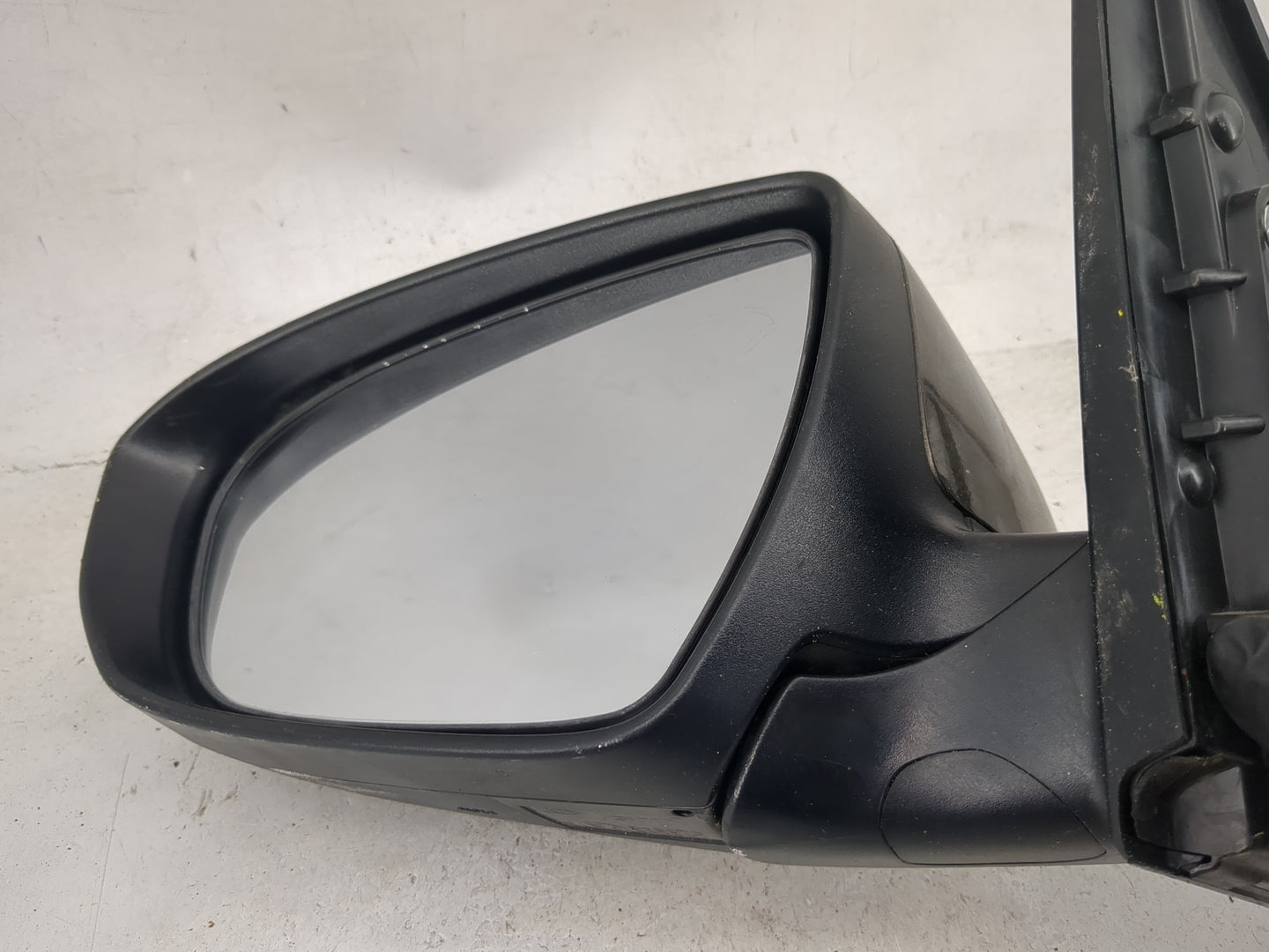 2015 Kia Optima Driver Side View Mirror - Left Door Mirror OEM Used - Oemusedautoparts1.com