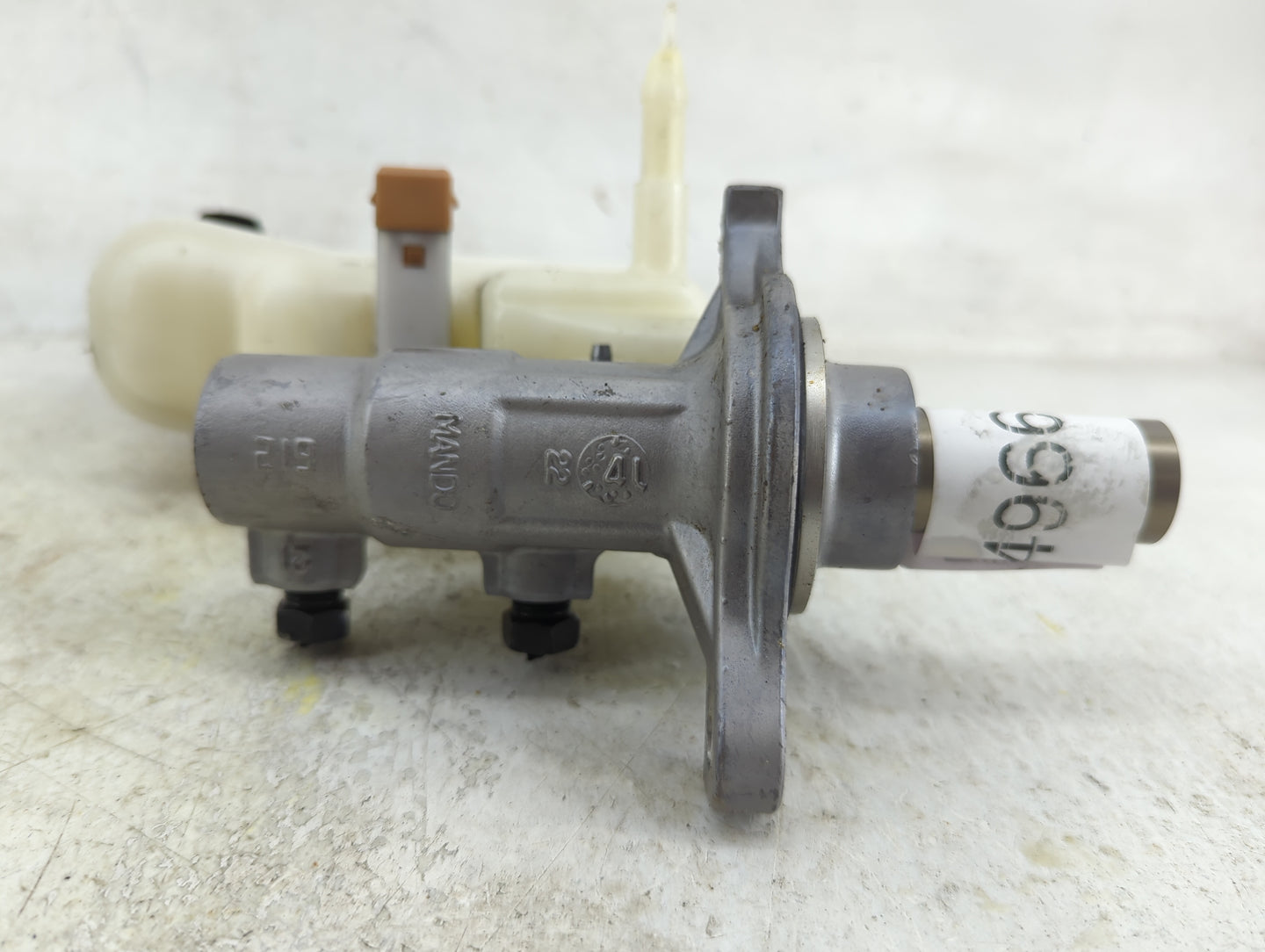 2015 Kia Optima Brake Master Cylinder 1496643 - Oemusedautoparts1.com