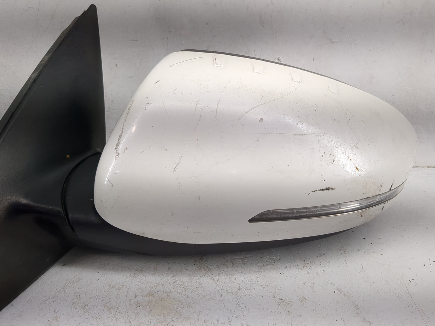 2014-2016 Kia Optima Driver Side View Mirror - Left Door Mirror OEM Used - Oemusedautoparts1.com