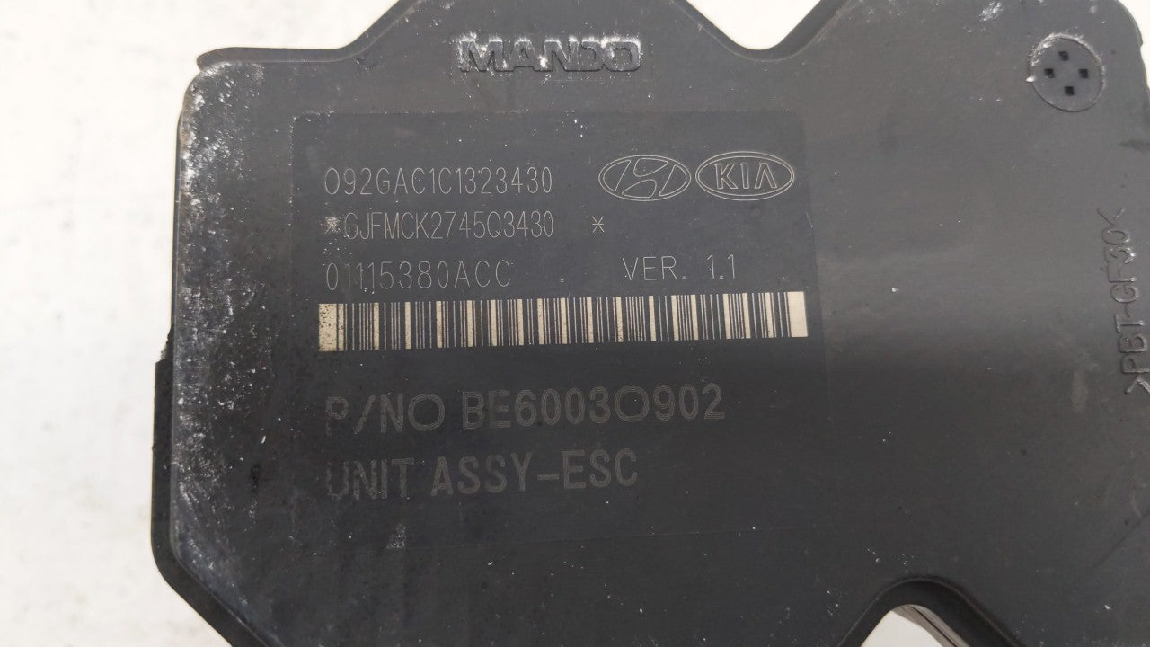 2014-2015 Kia Optima ABS Pump Control Module Replacement P/N:BE6003O902 58920-2T870 Fits Fits 2014 2015 OEM Used Auto Parts 