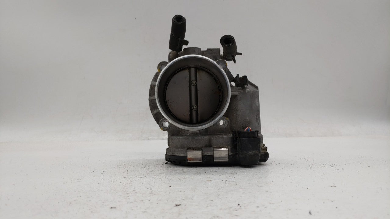 2011-2015 Kia Optima Throttle Body P/N:35100-2G700 Fits Fits 2011 2012 2013 2014 2015 2016 OEM Used Auto Parts - Oemusedauto