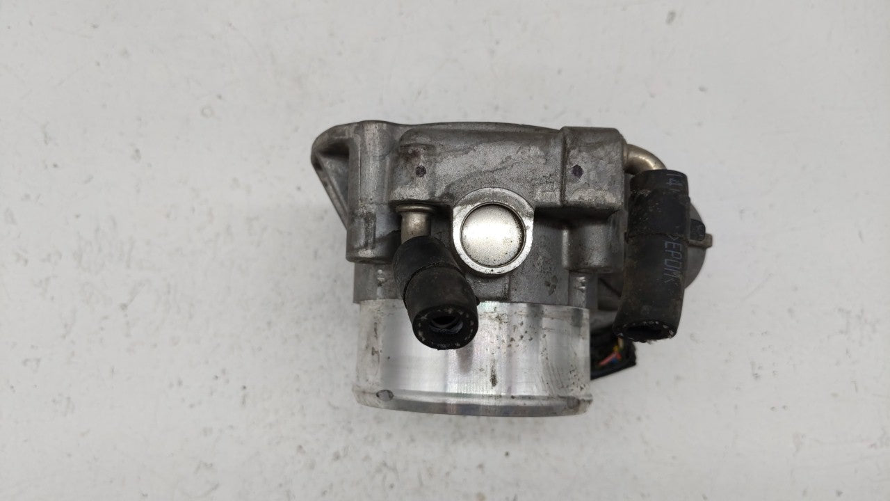 2011-2015 Kia Optima Throttle Body P/N:35100-2G700 Fits Fits 2011 2012 2013 2014 2015 2016 OEM Used Auto Parts - Oemusedauto
