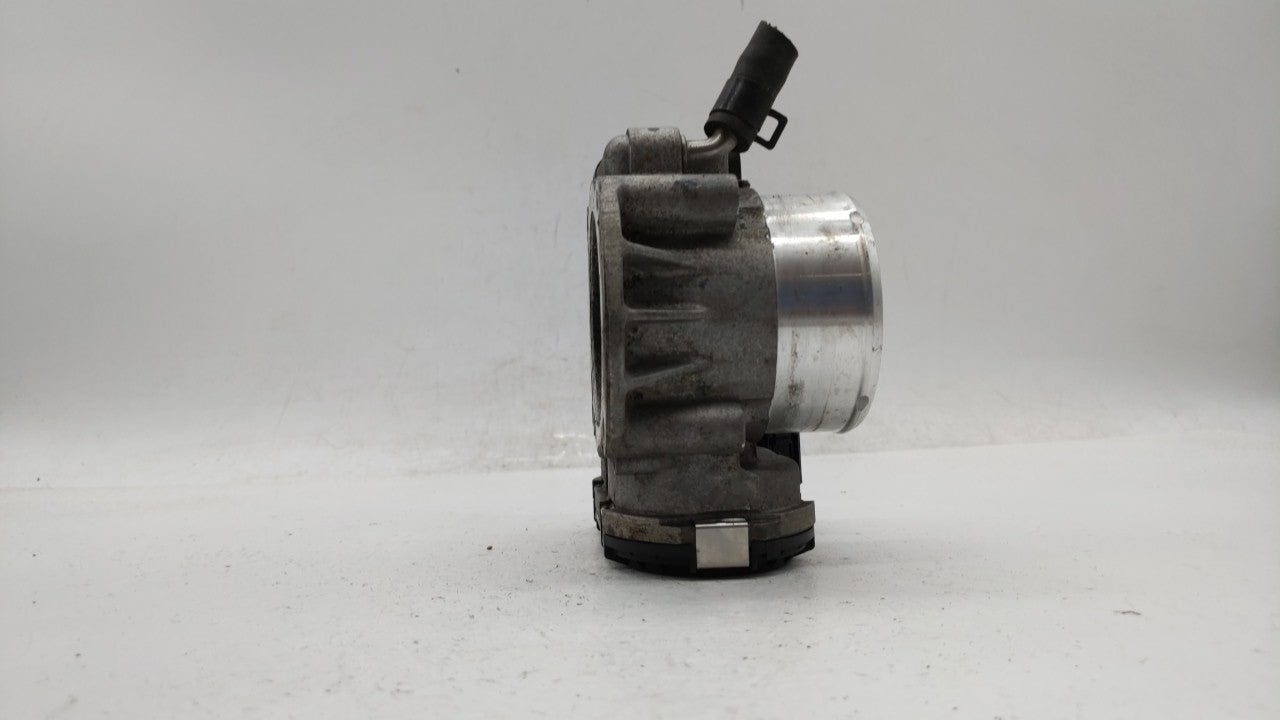 2011-2015 Kia Optima Throttle Body P/N:35100-2G700 Fits Fits 2011 2012 2013 2014 2015 2016 OEM Used Auto Parts - Oemusedauto