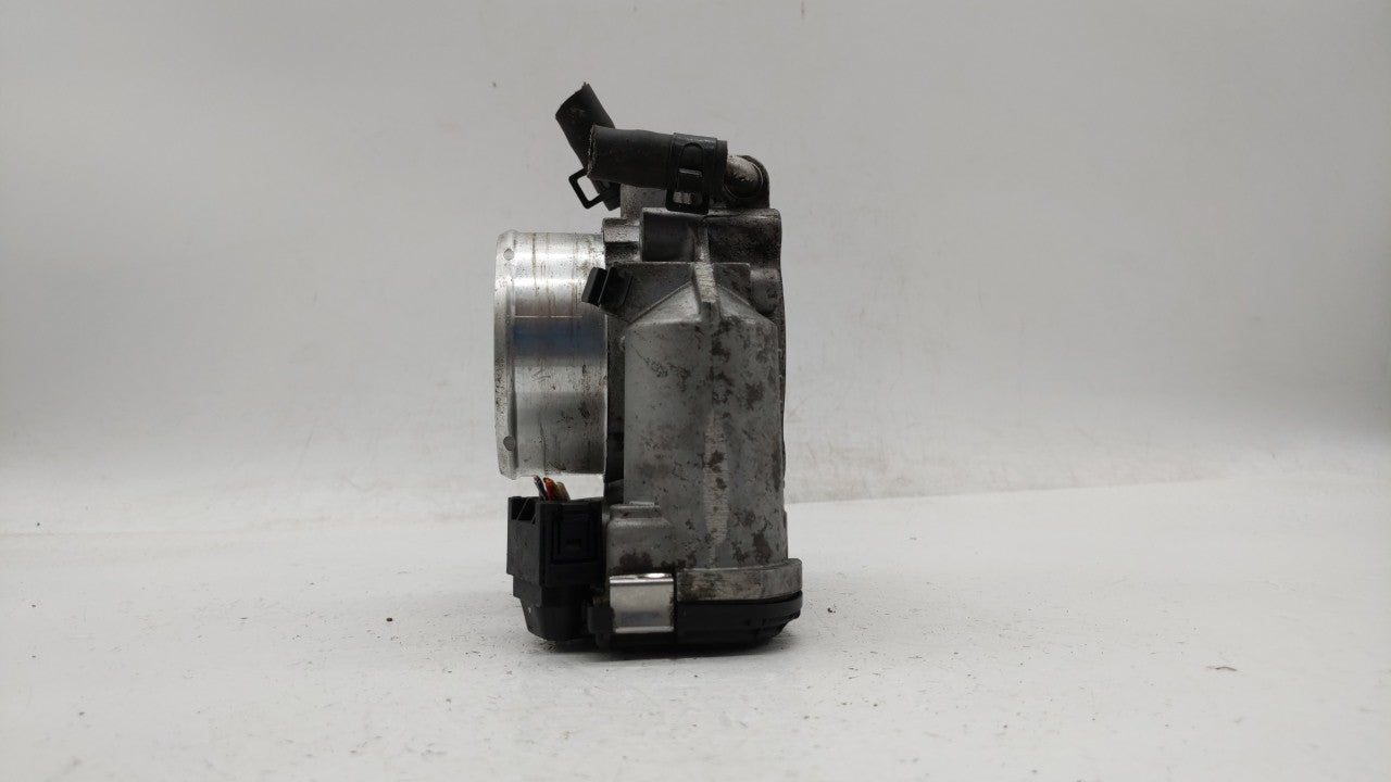 2011-2015 Kia Optima Throttle Body P/N:35100-2G700 Fits Fits 2011 2012 2013 2014 2015 2016 OEM Used Auto Parts - Oemusedauto