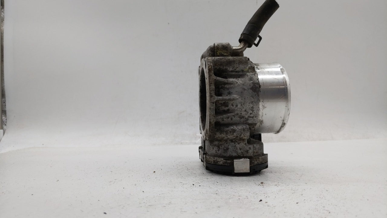 2011-2015 Kia Optima Throttle Body P/N:35100-2G700 Fits Fits 2011 2012 2013 2014 2015 2016 OEM Used Auto Parts - Oemusedauto