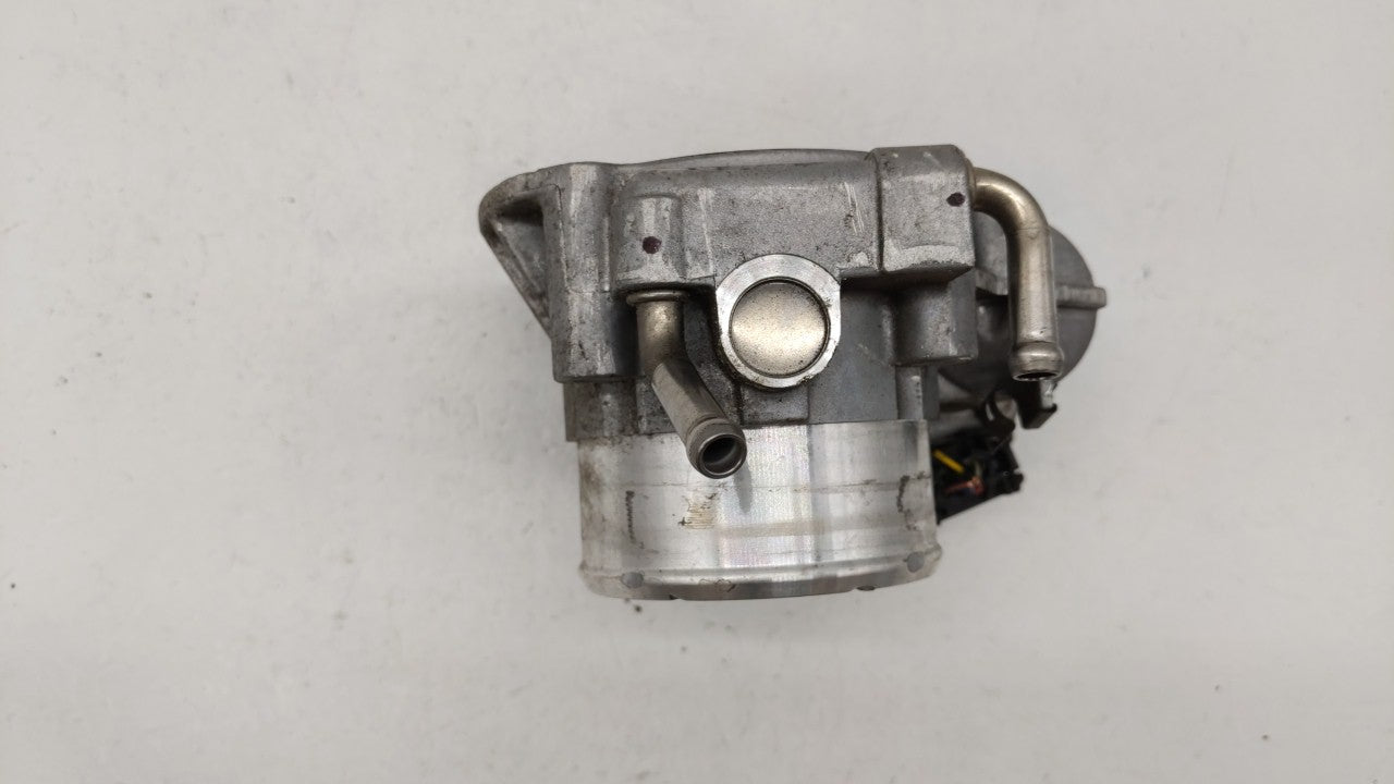 2011-2015 Kia Optima Throttle Body P/N:35100-2G700 Fits Fits 2011 2012 2013 2014 2015 2016 OEM Used Auto Parts - Oemusedauto