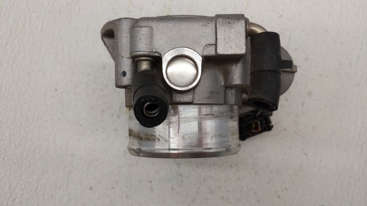 2011-2015 Kia Optima Throttle Body P/N:35100-2G700 Fits Fits 2011 2012 2013 2014 2015 2016 OEM Used Auto Parts - Oemusedauto
