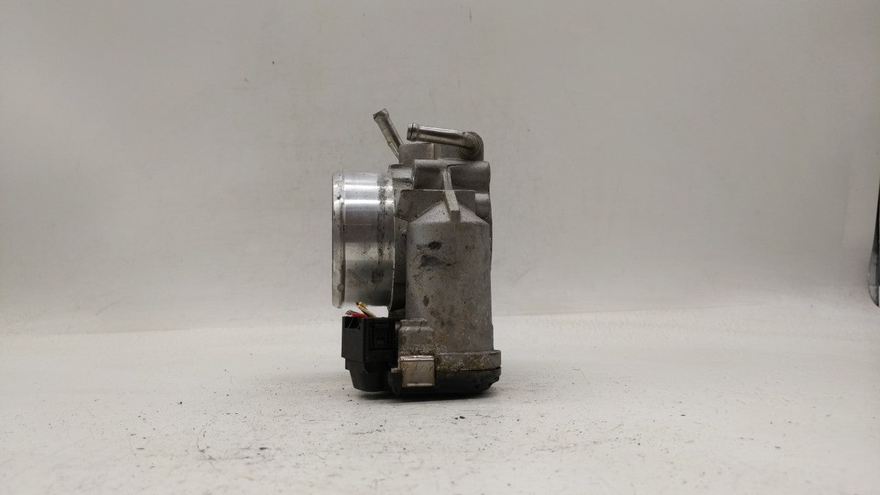 2011-2015 Kia Optima Throttle Body P/N:35100-2G700 Fits Fits 2011 2012 2013 2014 2015 2016 OEM Used Auto Parts - Oemusedauto