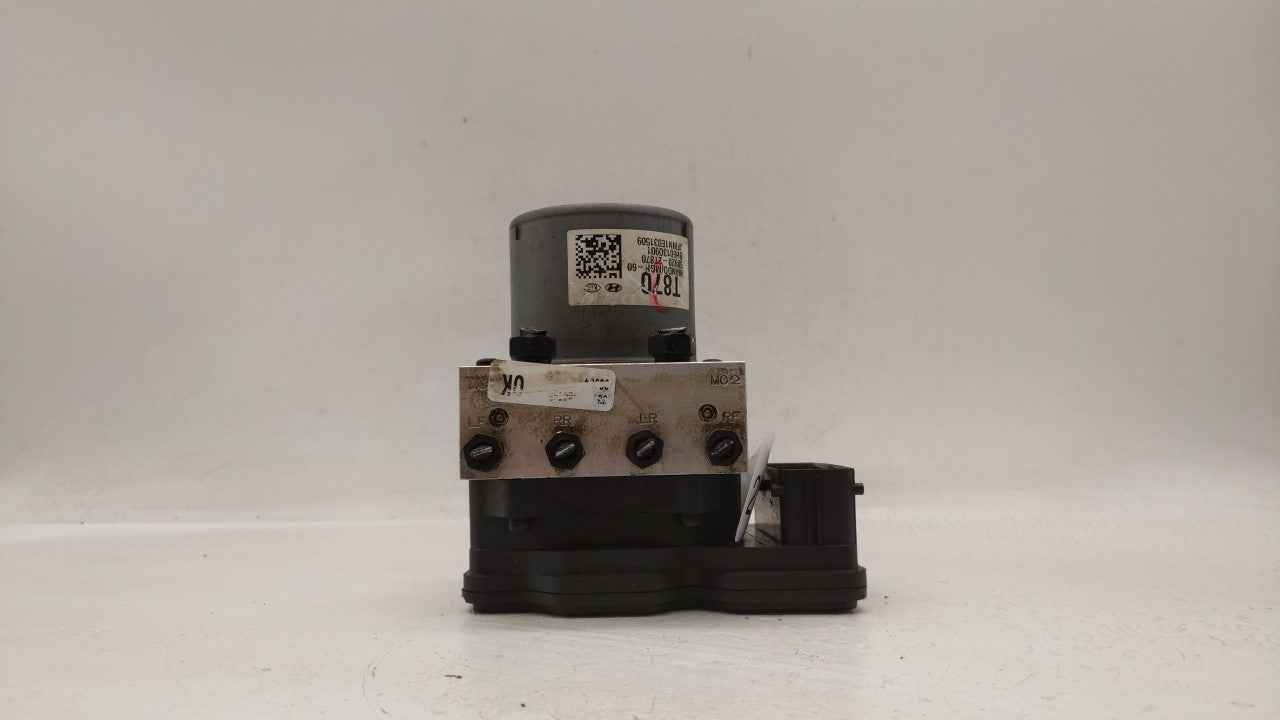 2014-2015 Kia Optima ABS Pump Control Module Replacement P/N:BE6003O902 58920-2T870 Fits Fits 2014 2015 OEM Used Auto Parts 