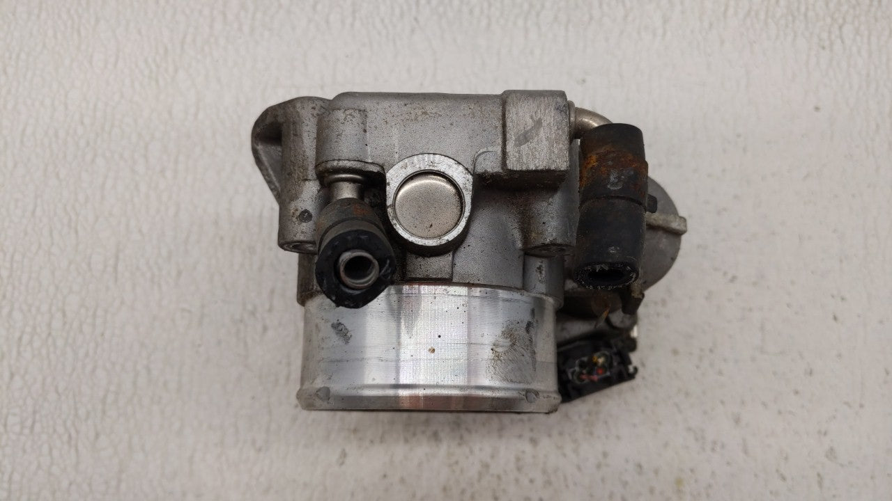 2011-2015 Kia Optima Throttle Body P/N:35100-2G700 Fits Fits 2011 2012 2013 2014 2015 2016 OEM Used Auto Parts - Oemusedauto