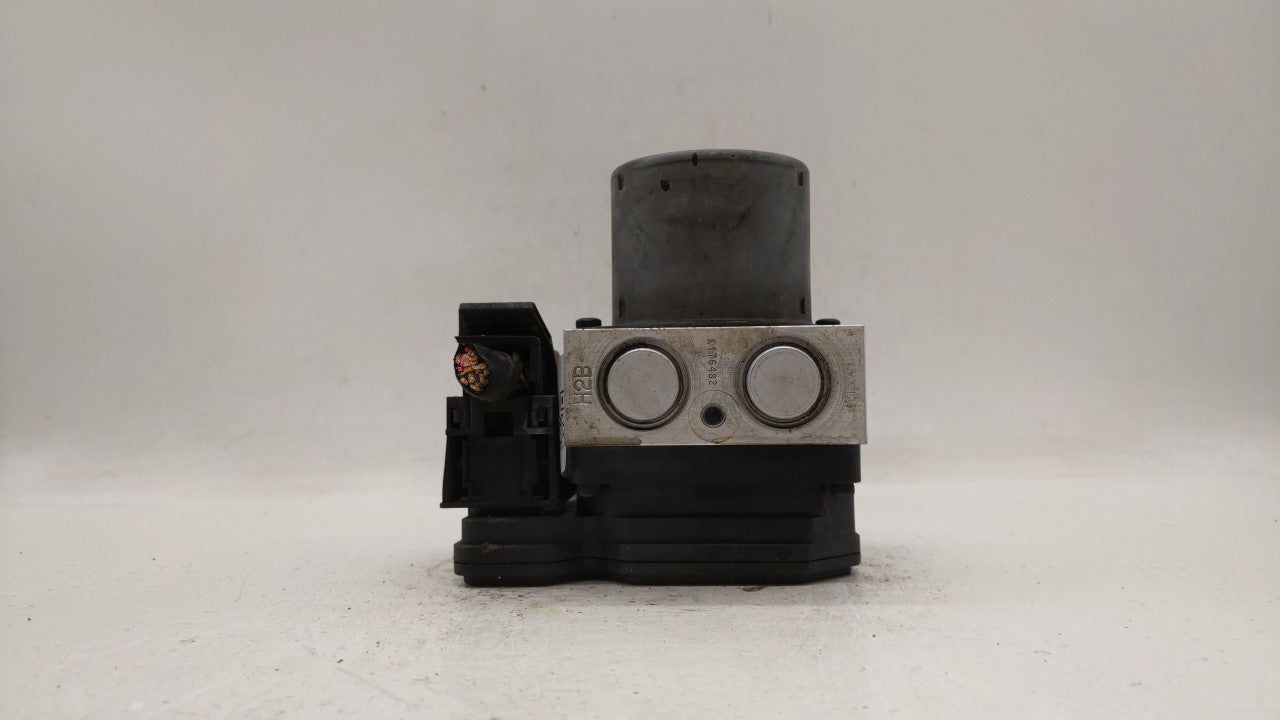 2014-2015 Kia Optima ABS Pump Control Module Replacement P/N:BE6003O902 58920-2T870 Fits Fits 2014 2015 OEM Used Auto Parts 
