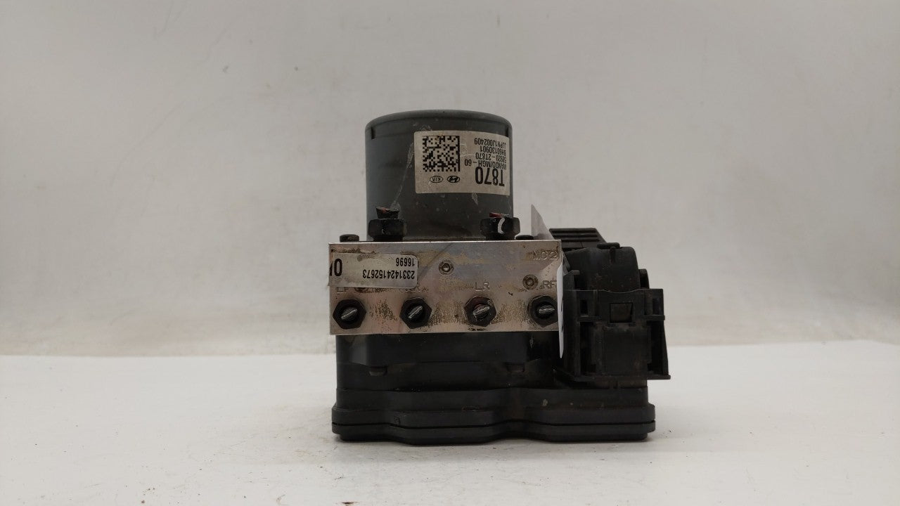 2014-2015 Kia Optima ABS Pump Control Module Replacement P/N:BE6003O902 58920-2T870 Fits Fits 2014 2015 OEM Used Auto Parts 