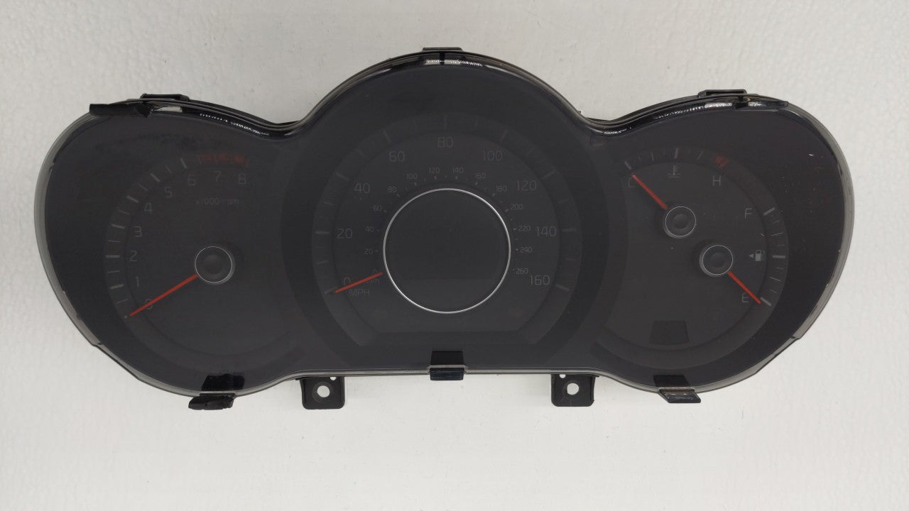2014-2015 Kia Optima Instrument Cluster Speedometer Gauges P/N:94031-2T270 Fits Fits 2014 2015 OEM Used Auto Parts - Oemused