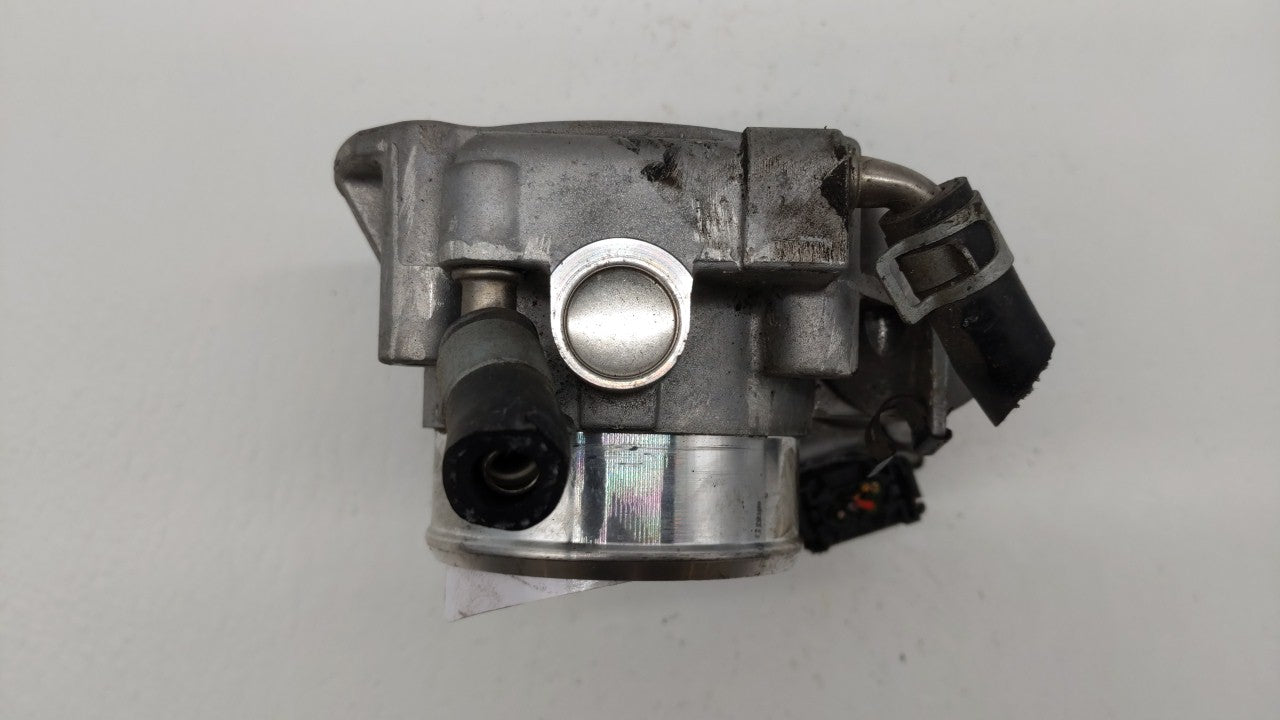 2011-2016 Kia Optima Throttle Body P/N:35100-2G800 Fits Fits 2011 2012 2013 2014 2015 2016 OEM Used Auto Parts - Oemusedauto