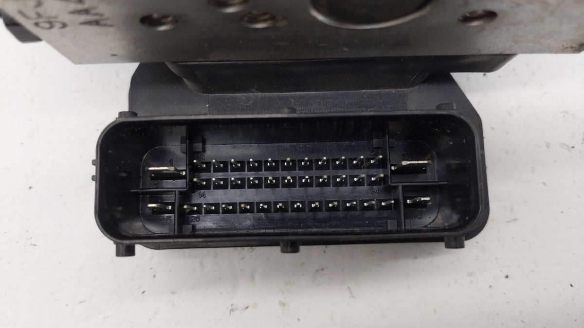 2014-2015 Kia Optima Anti-Lock Brake ABS Pump Module Actuator OEM P/N:BE6003O902 58920-2T870 Fits Fits 2014 2015 OEM Used Au