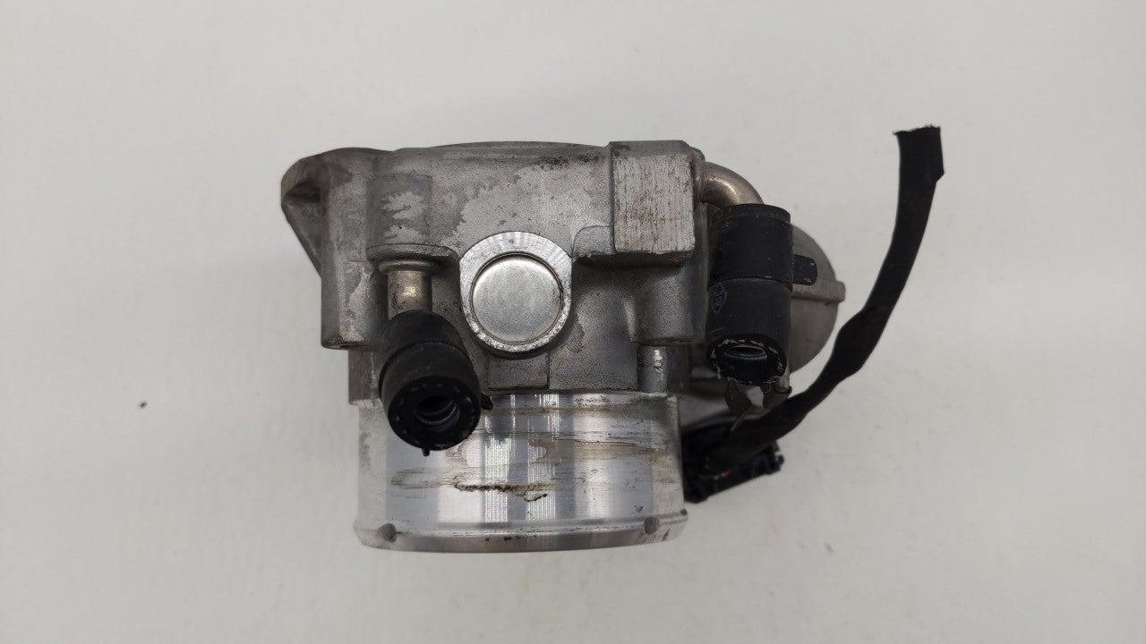 2011-2015 Kia Optima Throttle Body P/N:35100-2G700 Fits Fits 2011 2012 2013 2014 2015 2016 OEM Used Auto Parts - Oemusedauto