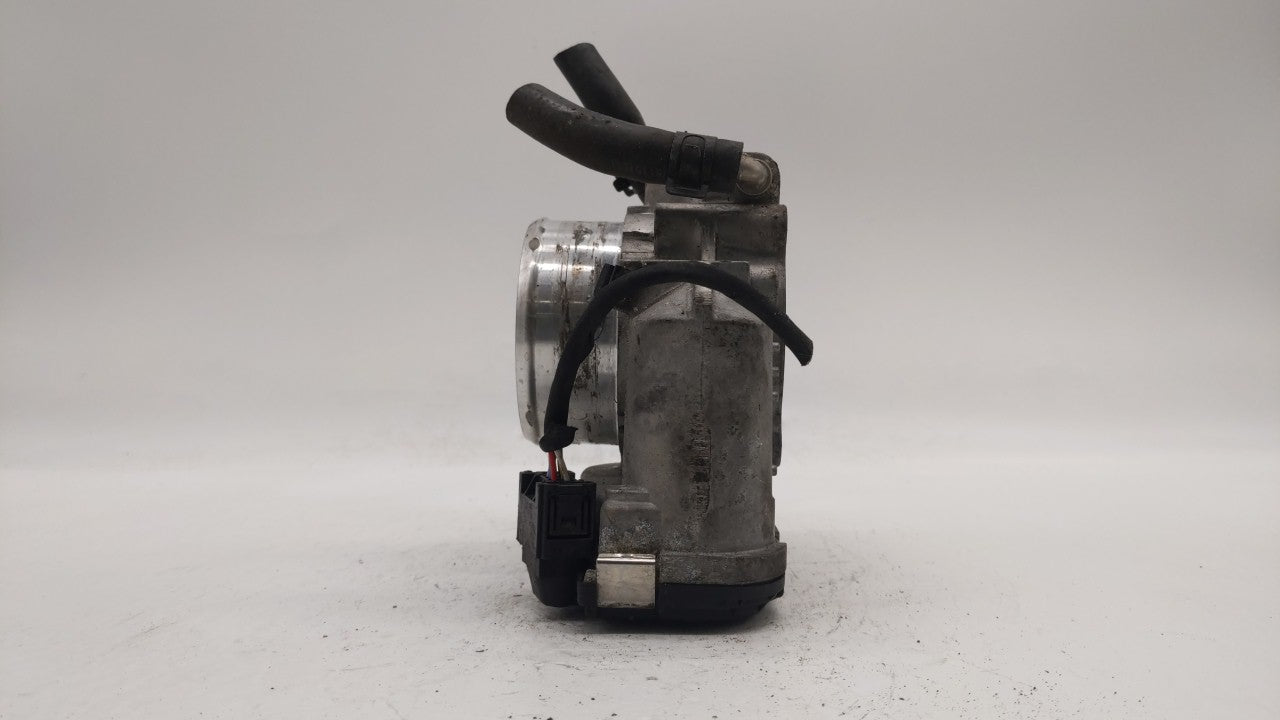 2011-2015 Kia Optima Throttle Body P/N:35100-2G700 Fits Fits 2011 2012 2013 2014 2015 2016 OEM Used Auto Parts - Oemusedauto